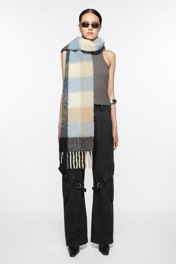 Mohair checked scarf Product Image