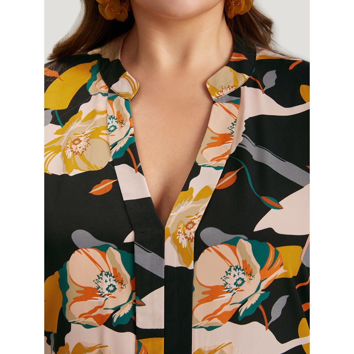 Plus Size Multicolor Floral Print Notched Cuffed Sleeve Blouse Women Elegant Short sleeve Notched collar Dailywear Blouses BloomChic 12/L Product Image