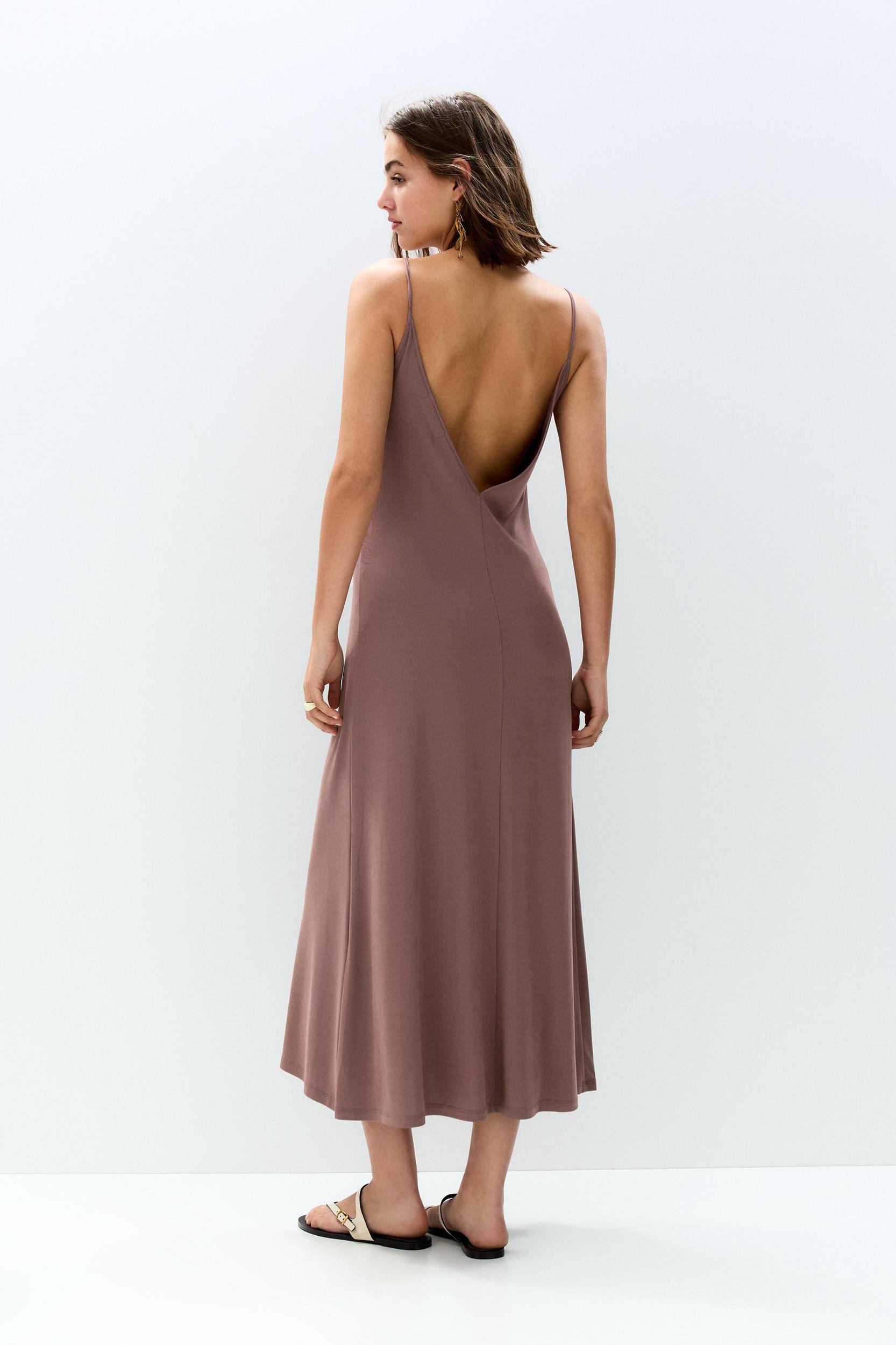 Flowing strappy midi dress Product Image