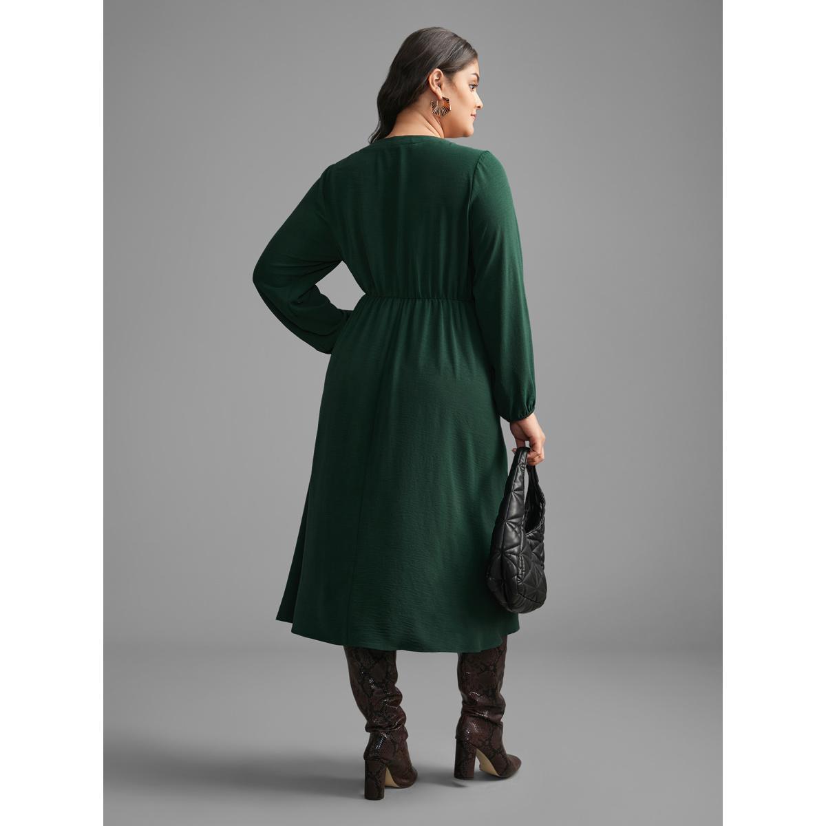 Plus Size Plain Notched Pleated Midi Dress DarkGreen Women At the Office Pleated Flat collar Long Sleeve Curvy BloomChic 14-16/1X Product Image