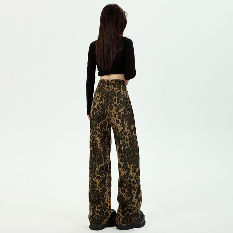 High Rise Leopard Wide Leg Pants Product Image