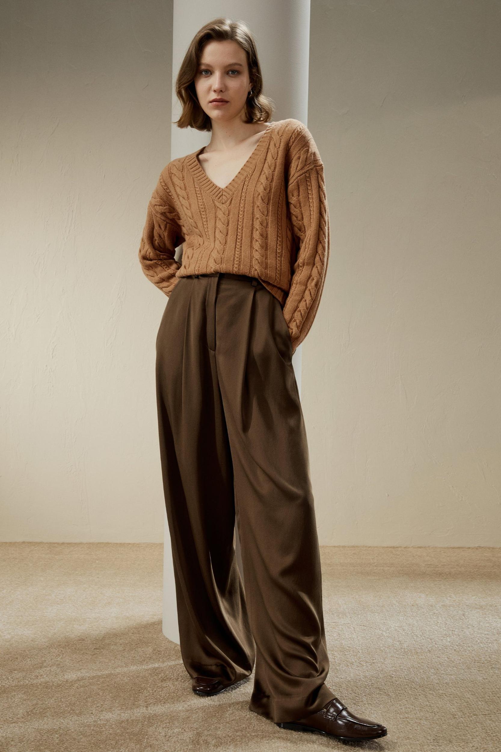 Cable-Knit Wool-Cashmere Blend Sweater Product Image