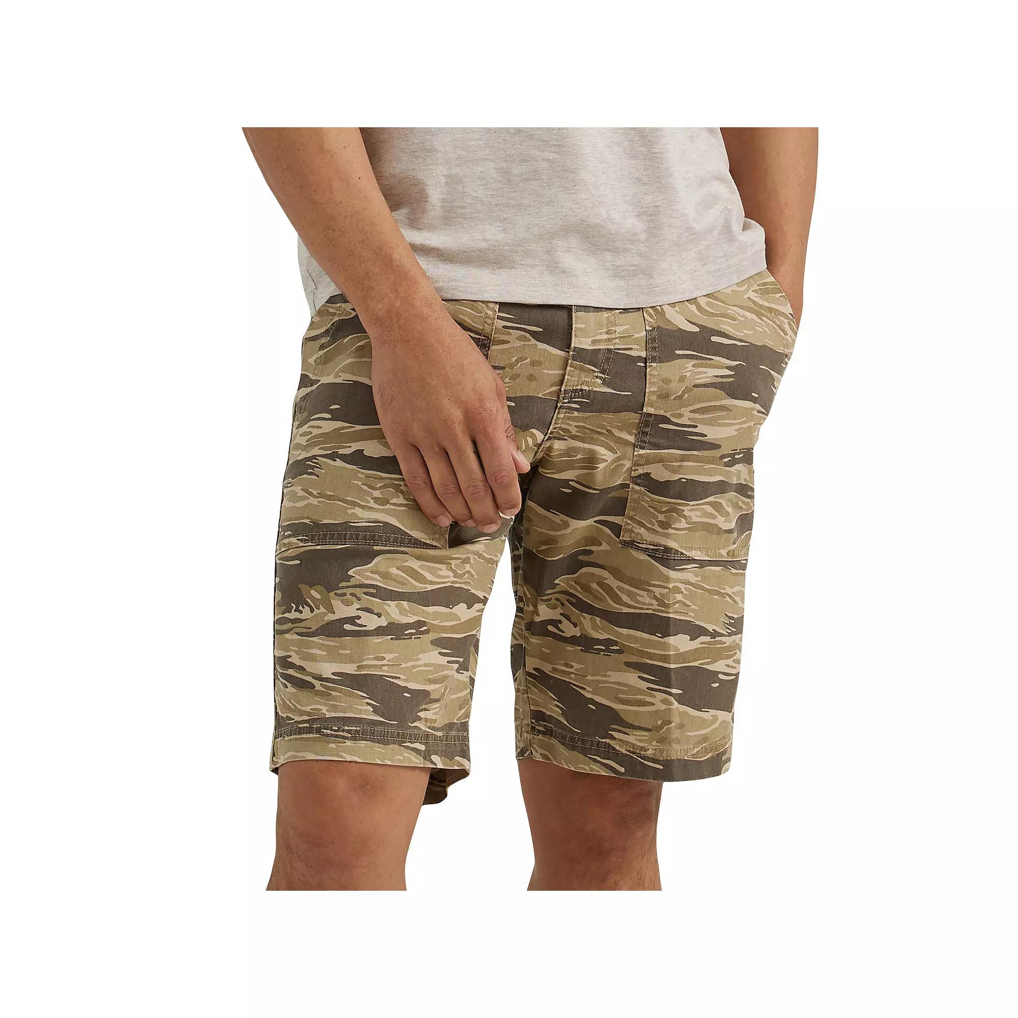 Men's Wrangler 10" Utility Shorts,  Product Image