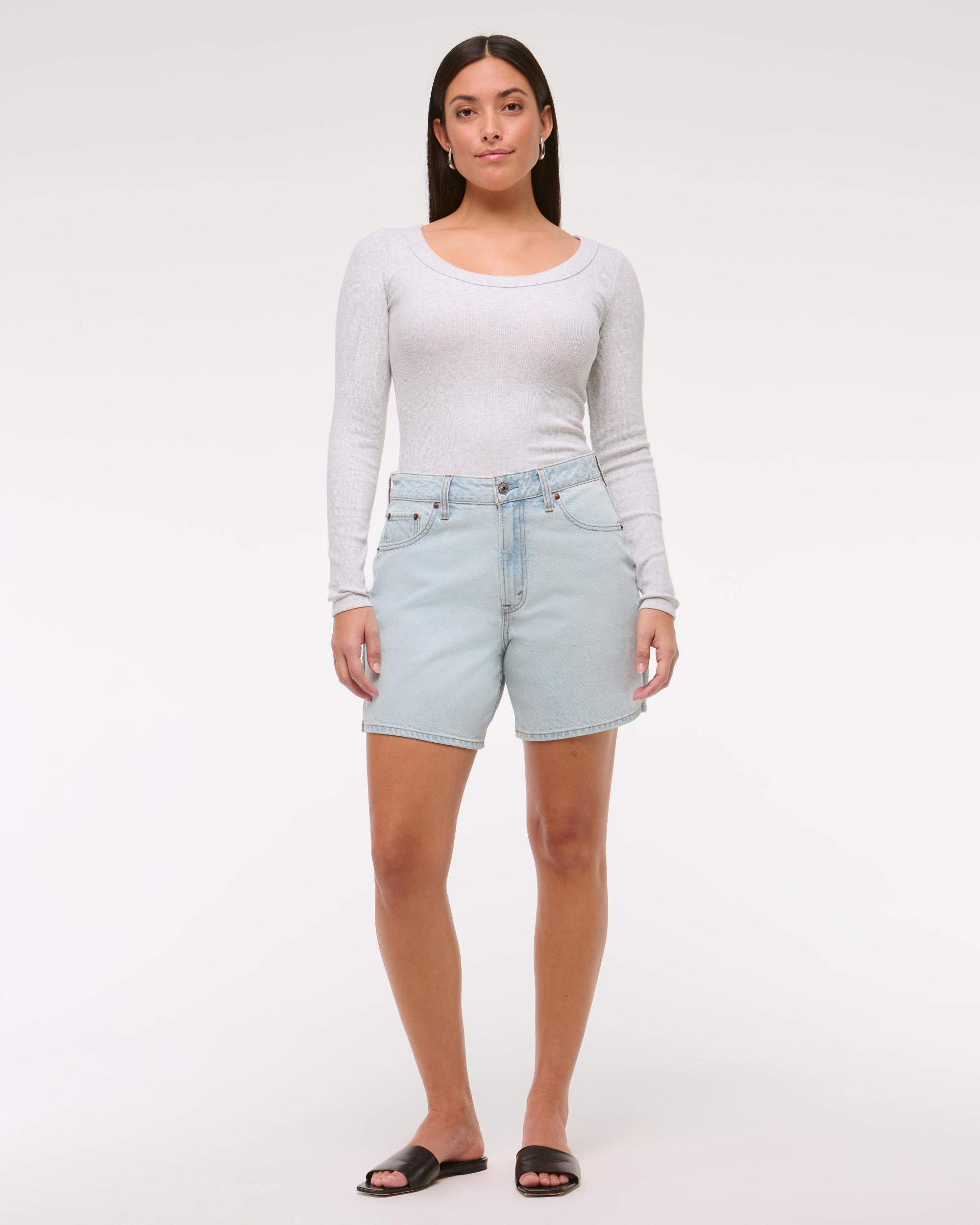 Curve Love High Rise Loose Short Product Image