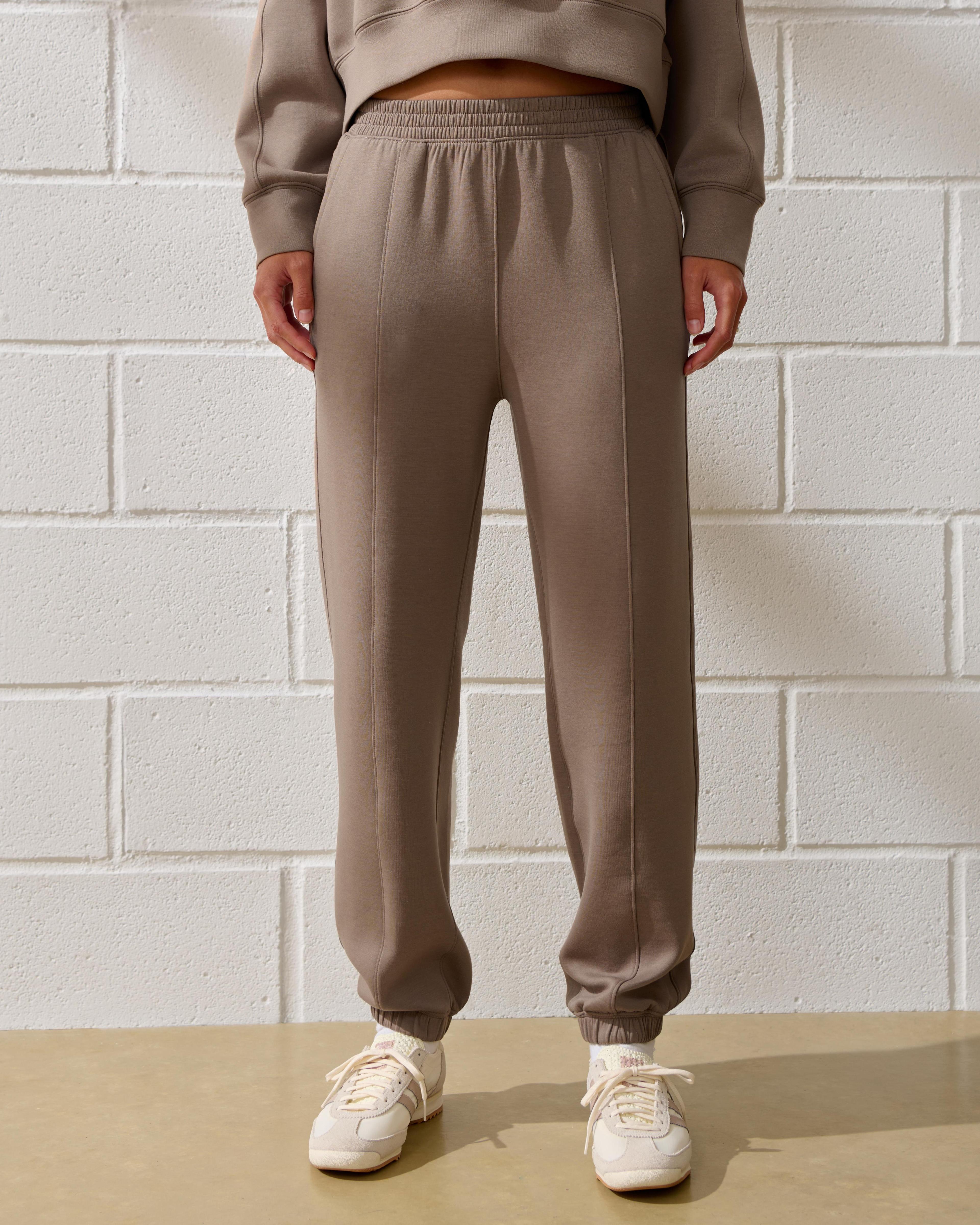 YPB neoKNIT Sweatpant Product Image