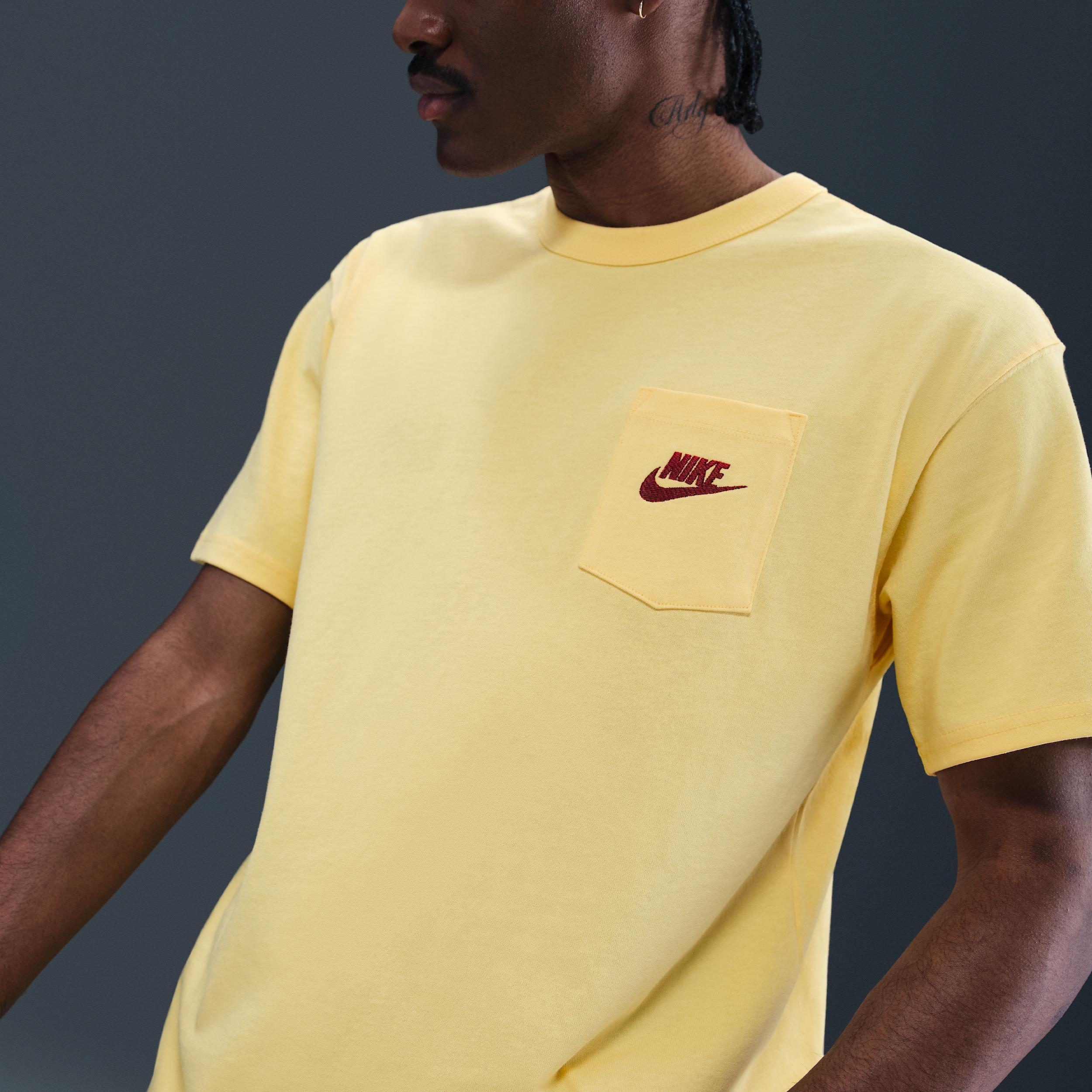 Mens Nike Sportswear Premium Essentials T-Shirt | HQ9240-722 Product Image