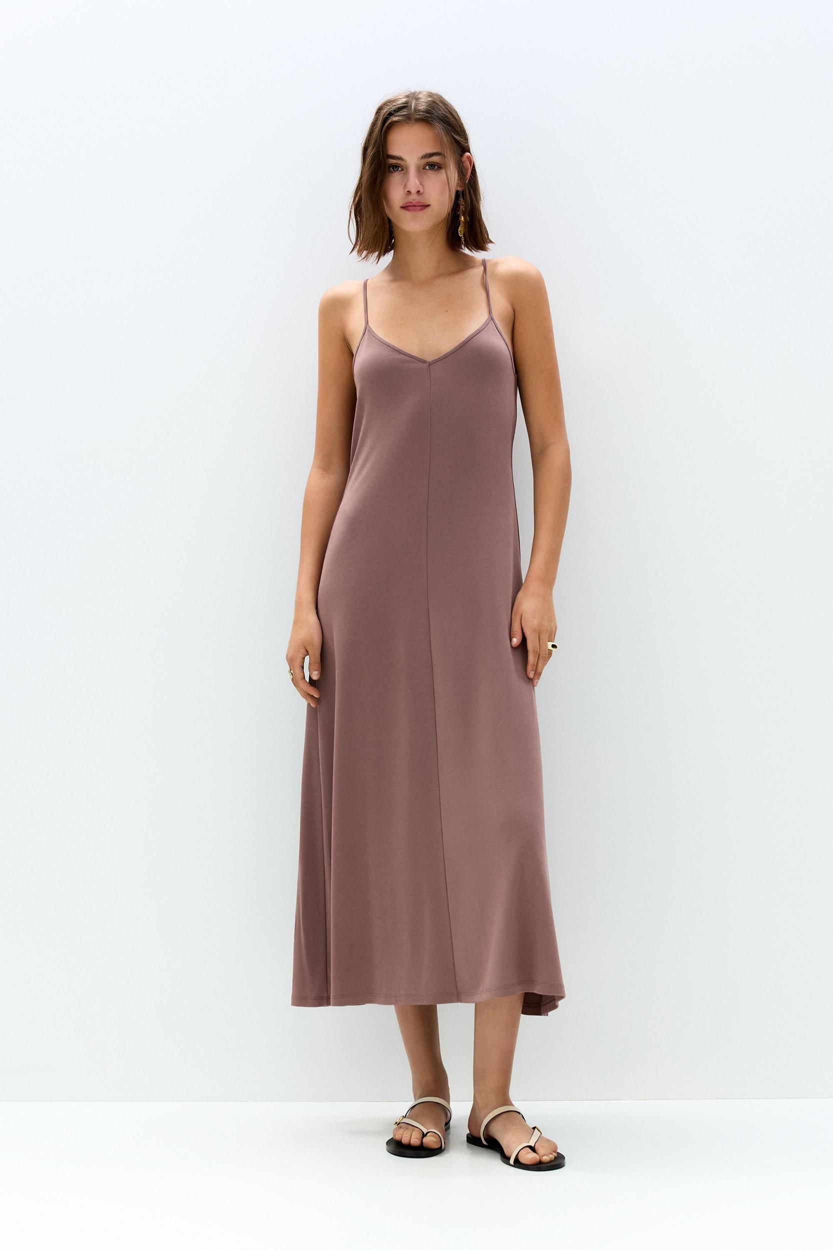 Flowing strappy midi dress Product Image