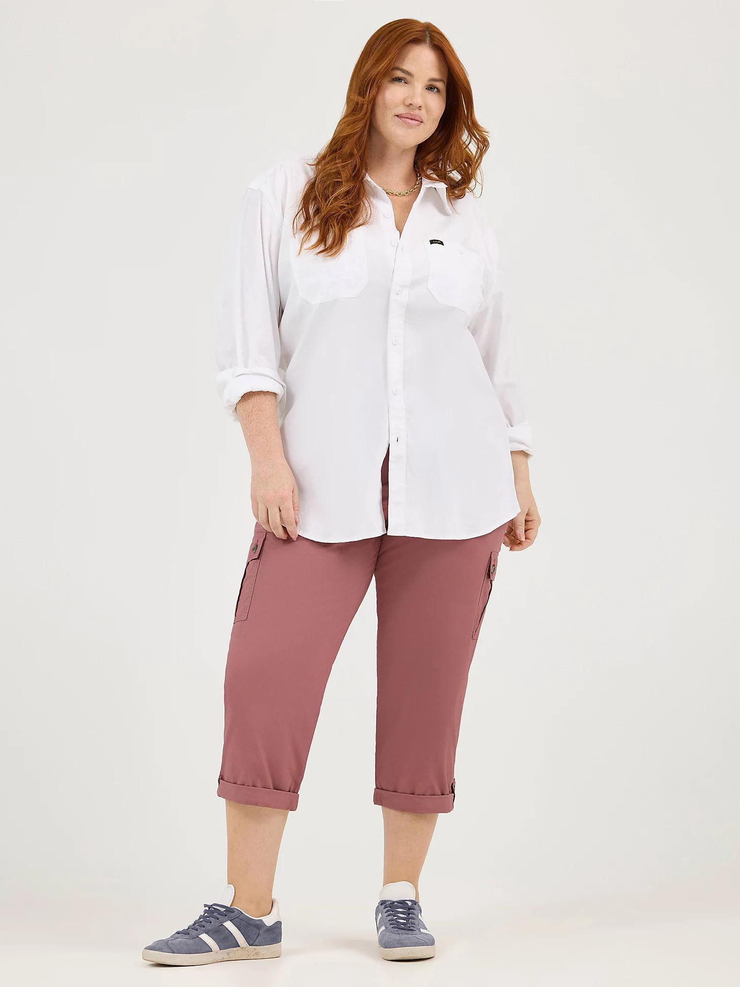 Women's Ultra Lux Comfort with Flex-To-Go Relaxed Fit Cargo Capri (Plus) | Women's Capris & Crops | Lee® Product Image
