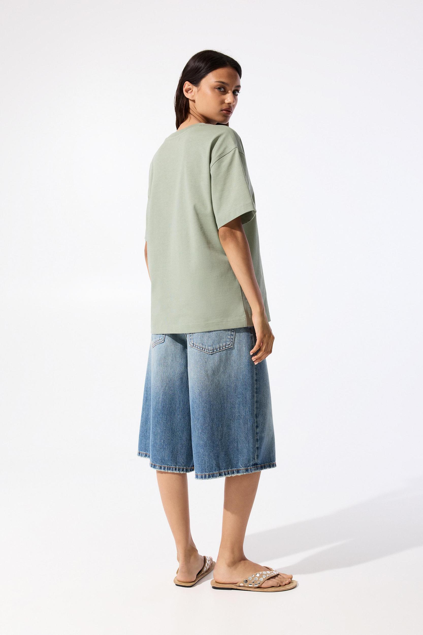 Oversized T-shirt Product Image