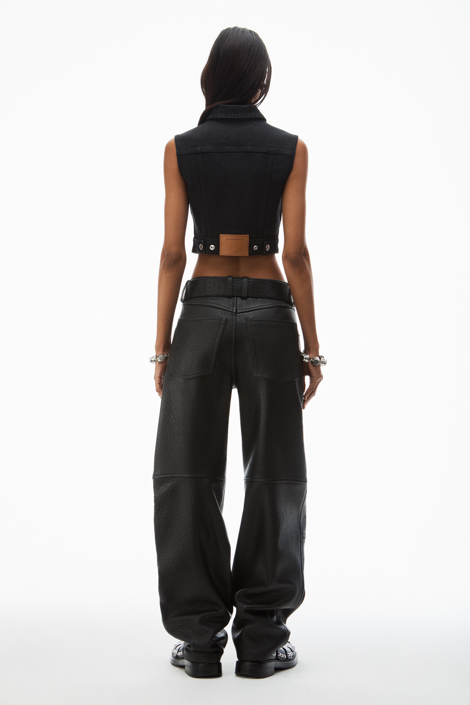 Cropped Trucker Vest In Comfort-stretch Denim Product Image