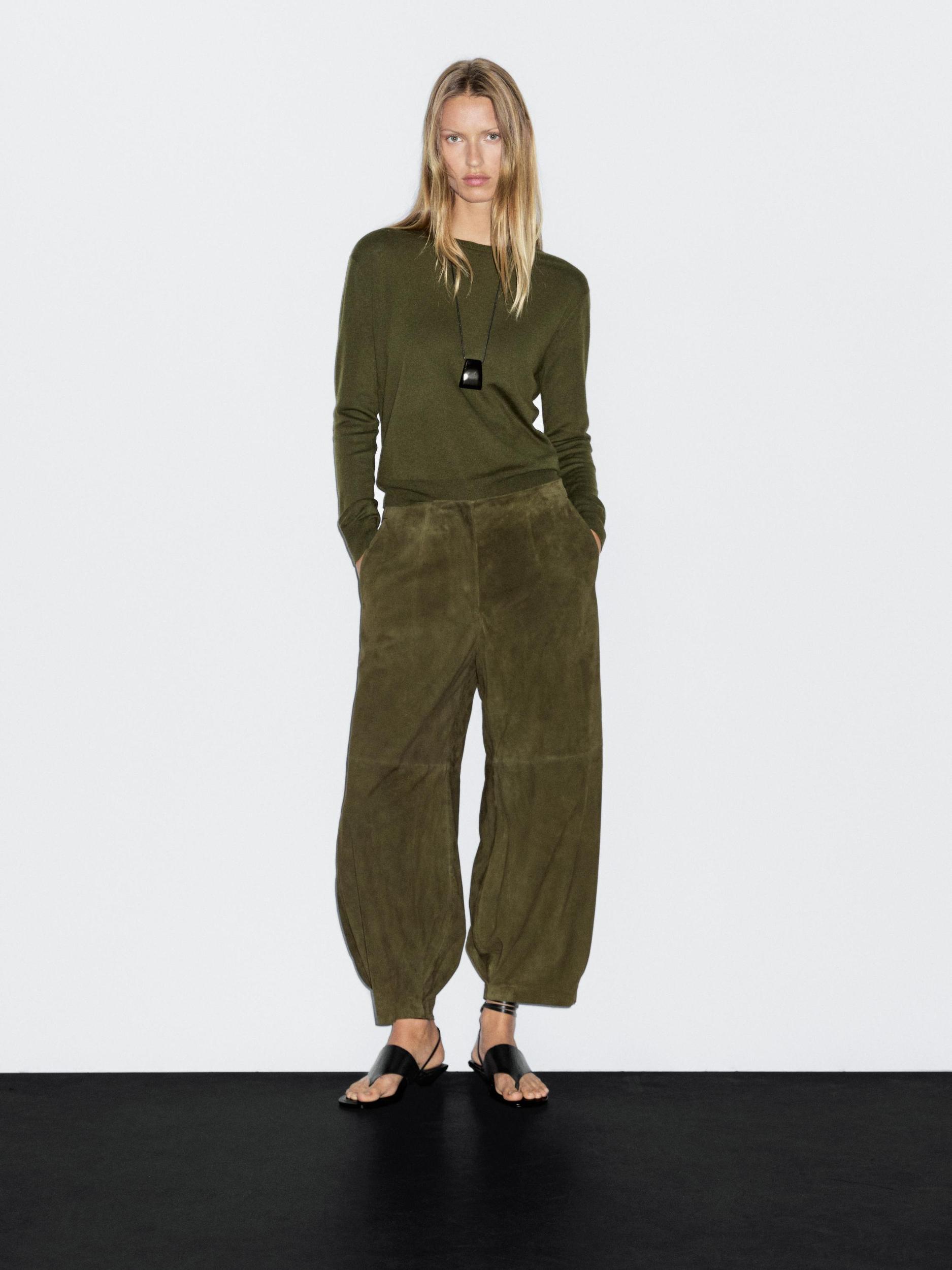 Wool blend knit sweater with crew neck Product Image