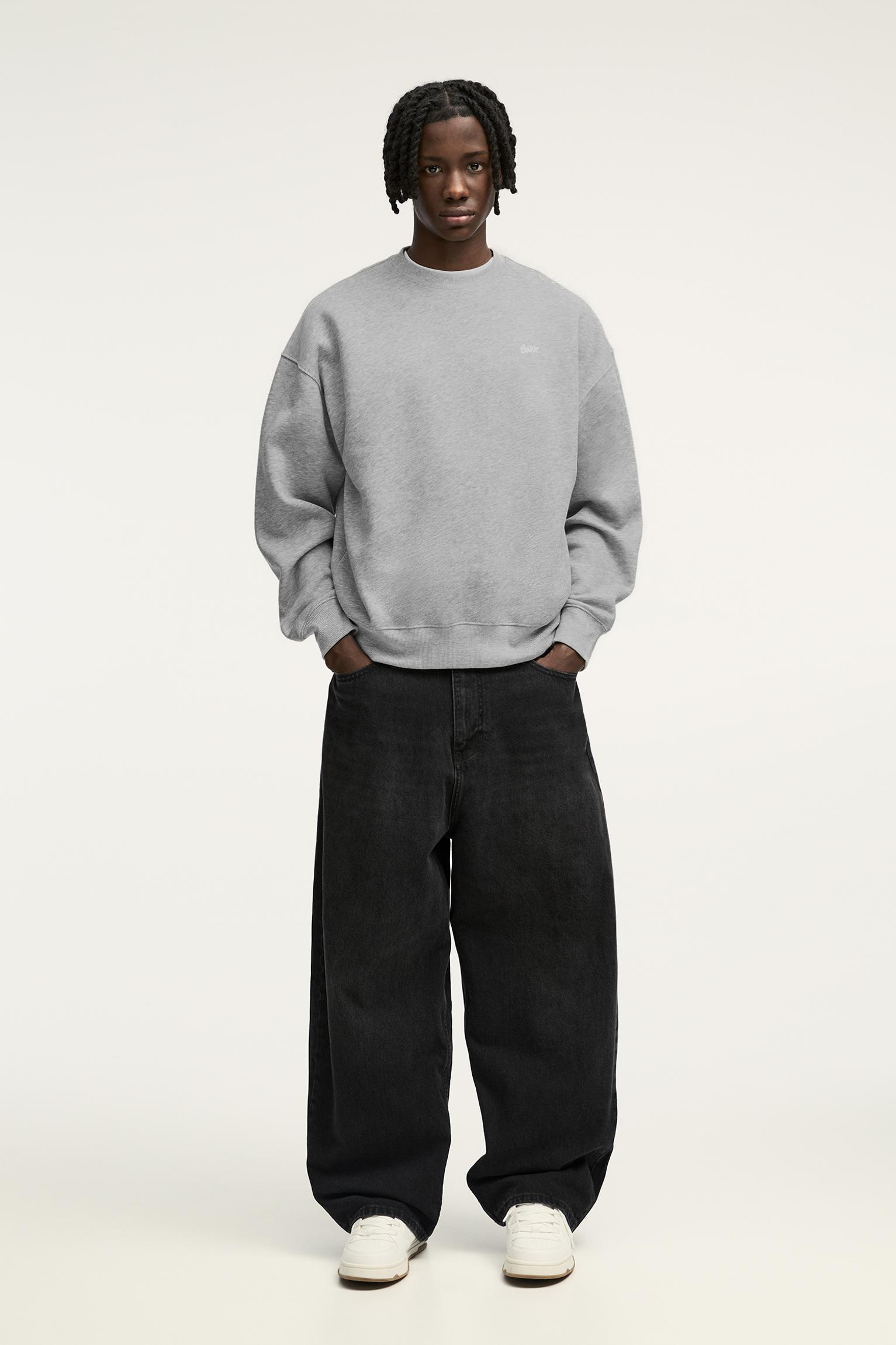 Round neck STWD sweatshirt Product Image