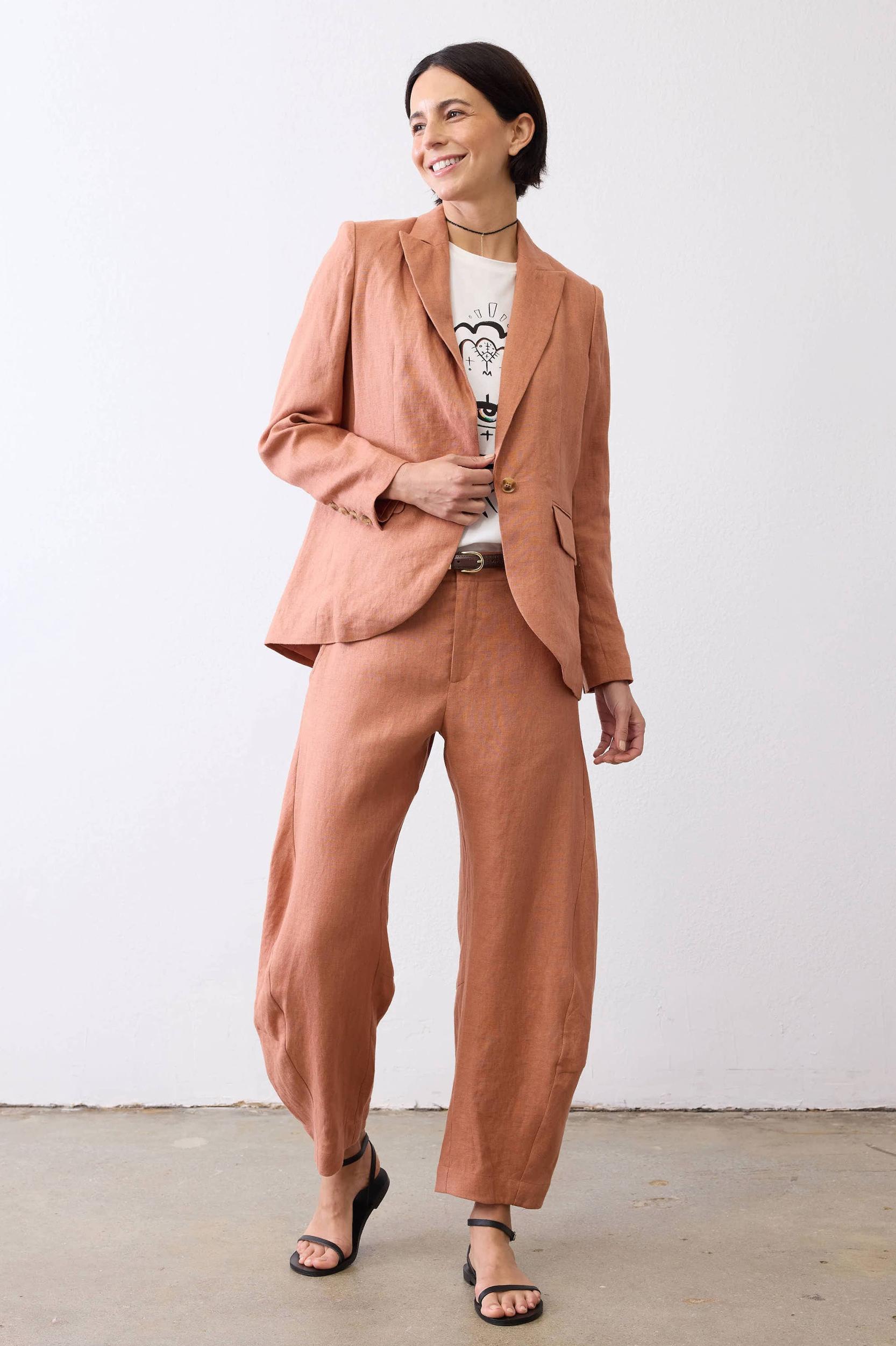 The Linen Classic Blazer That Upgrades You Product Image