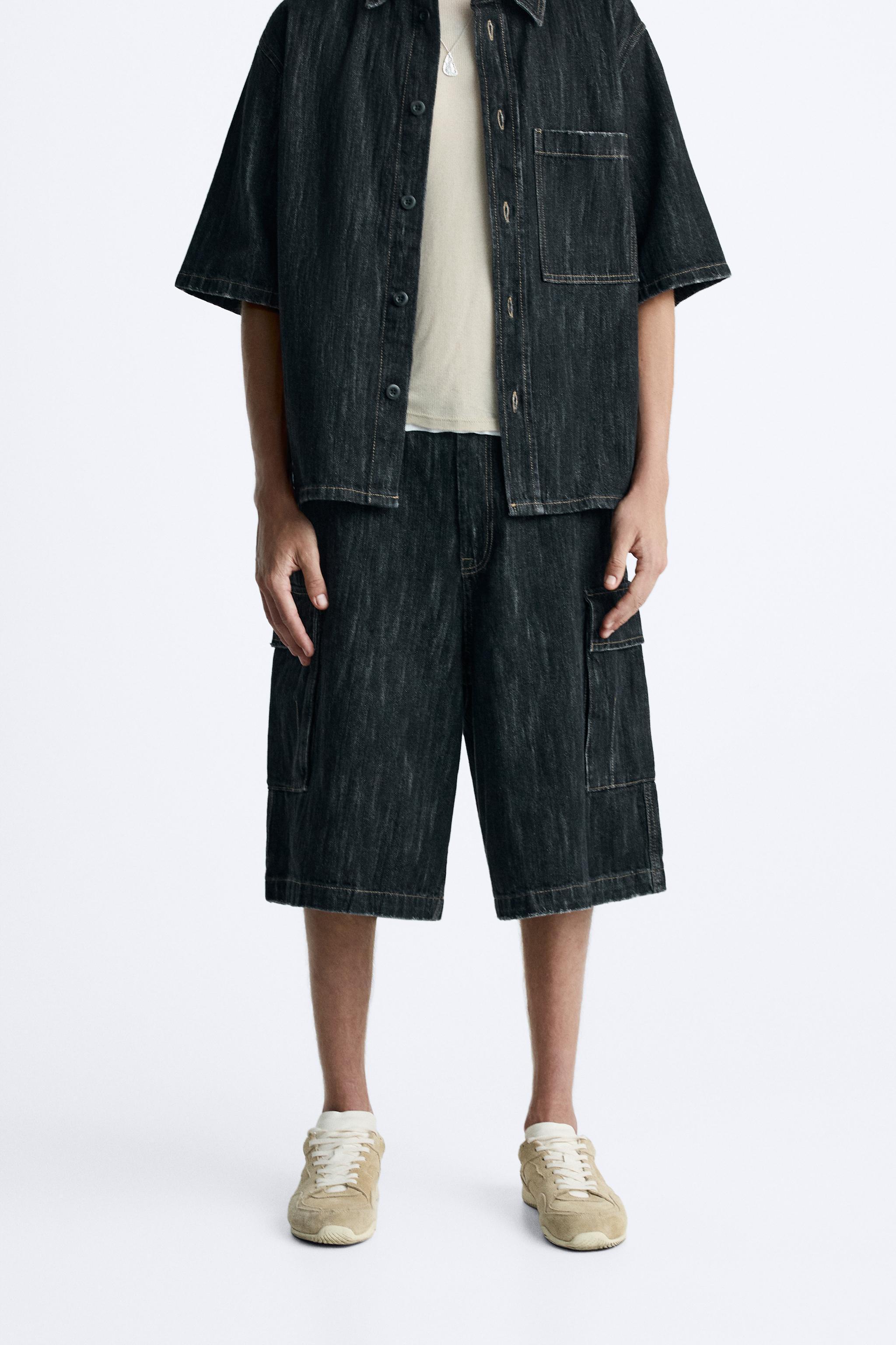 TEXTURED DENIM CARGO SHORTS Product Image