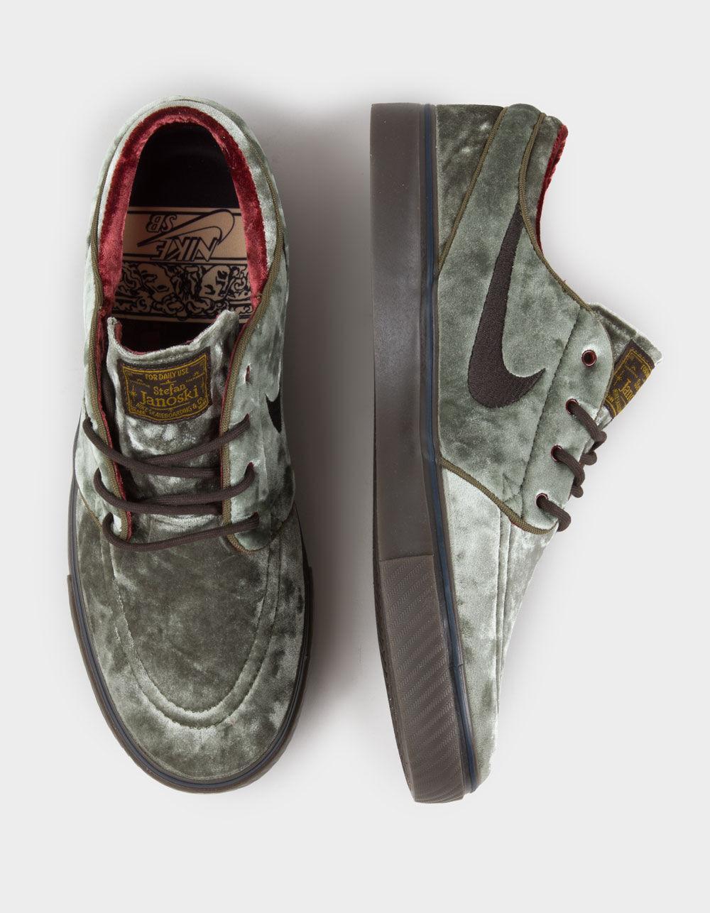 NIKE SB Zoom Janoski OG+ SE Skate Shoes Product Image