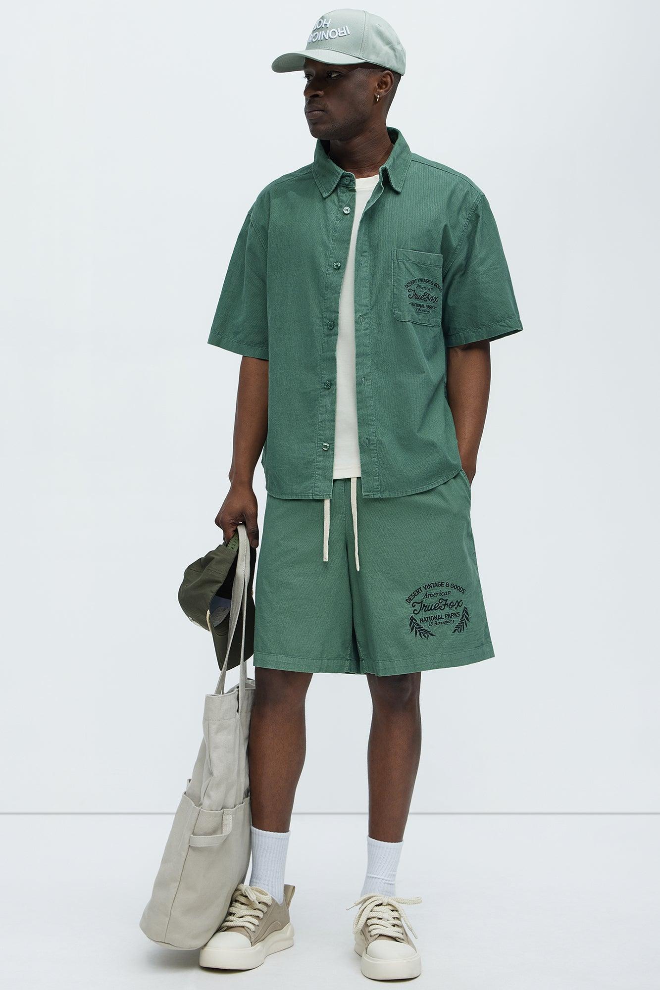 Retro Embroidered Corduroy Shorts - Green Product Image