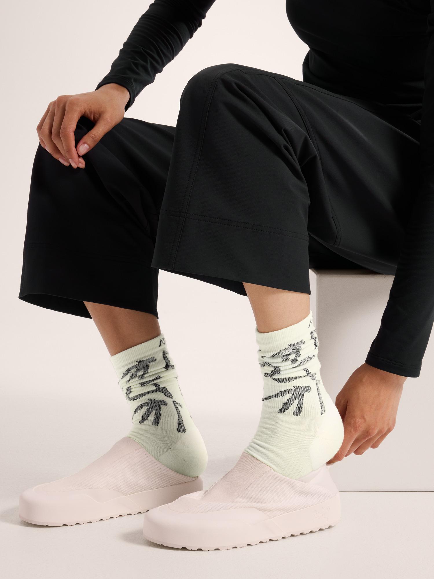 Merino Wool Grotto Mid Sock Product Image