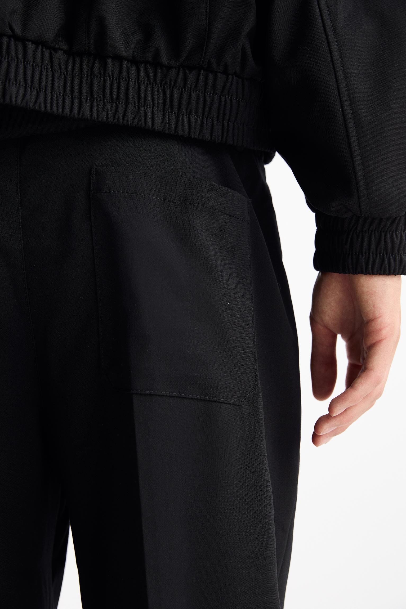 Tailored wide-leg pants Product Image