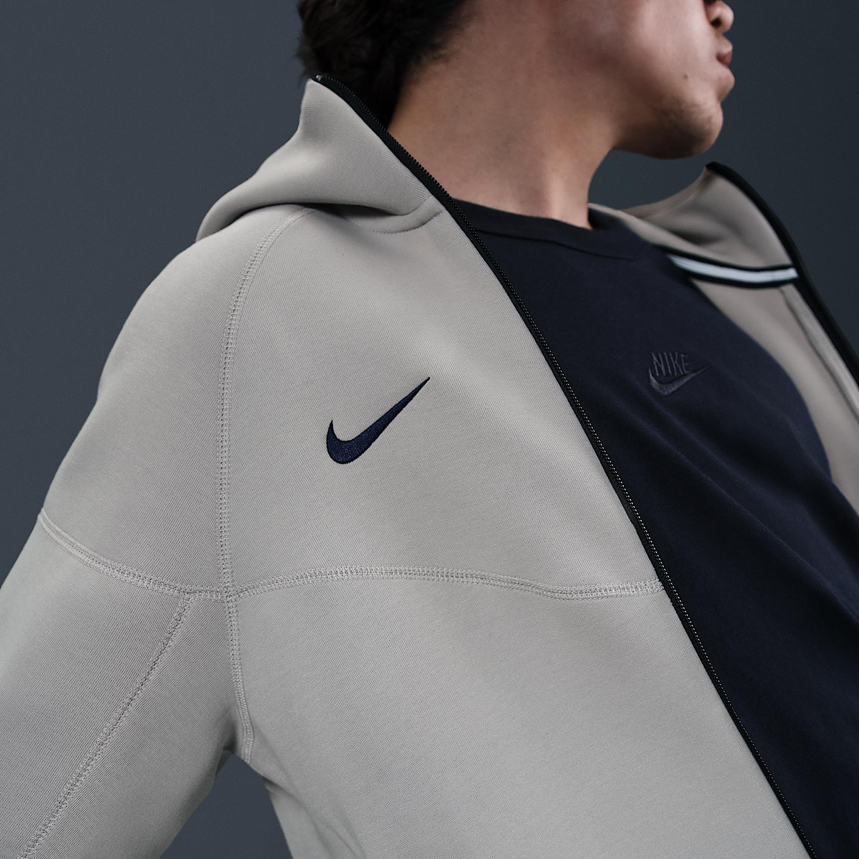 Tottenham Hotspur Tech Windrunner Nike Mens Soccer Fleece Full-Zip Hoodie | HJ6434-014 Product Image