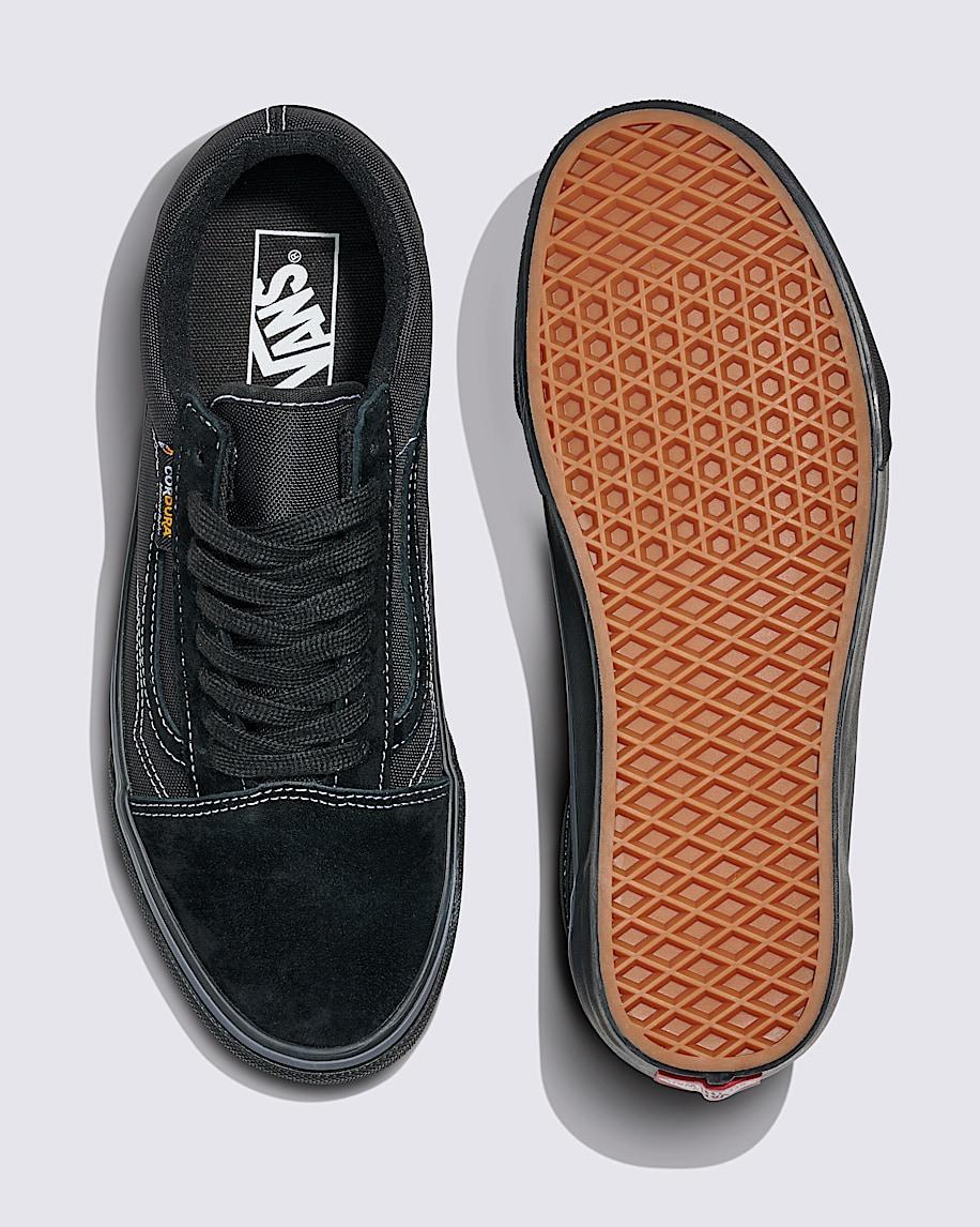 Old Skool Shoe in Black| Vans US Product Image