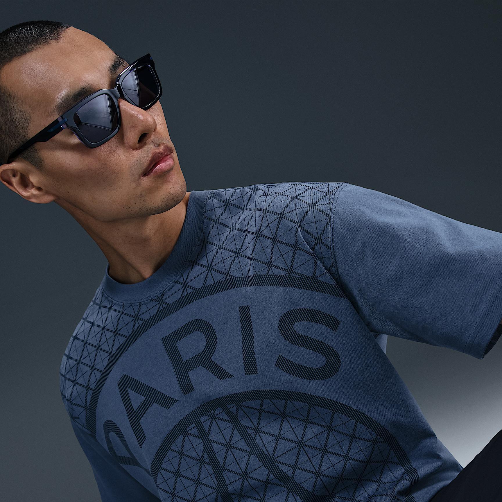 Paris Saint-Germain Nike Mens Soccer Seasonal Print T-Shirt | HQ8326-491 Product Image