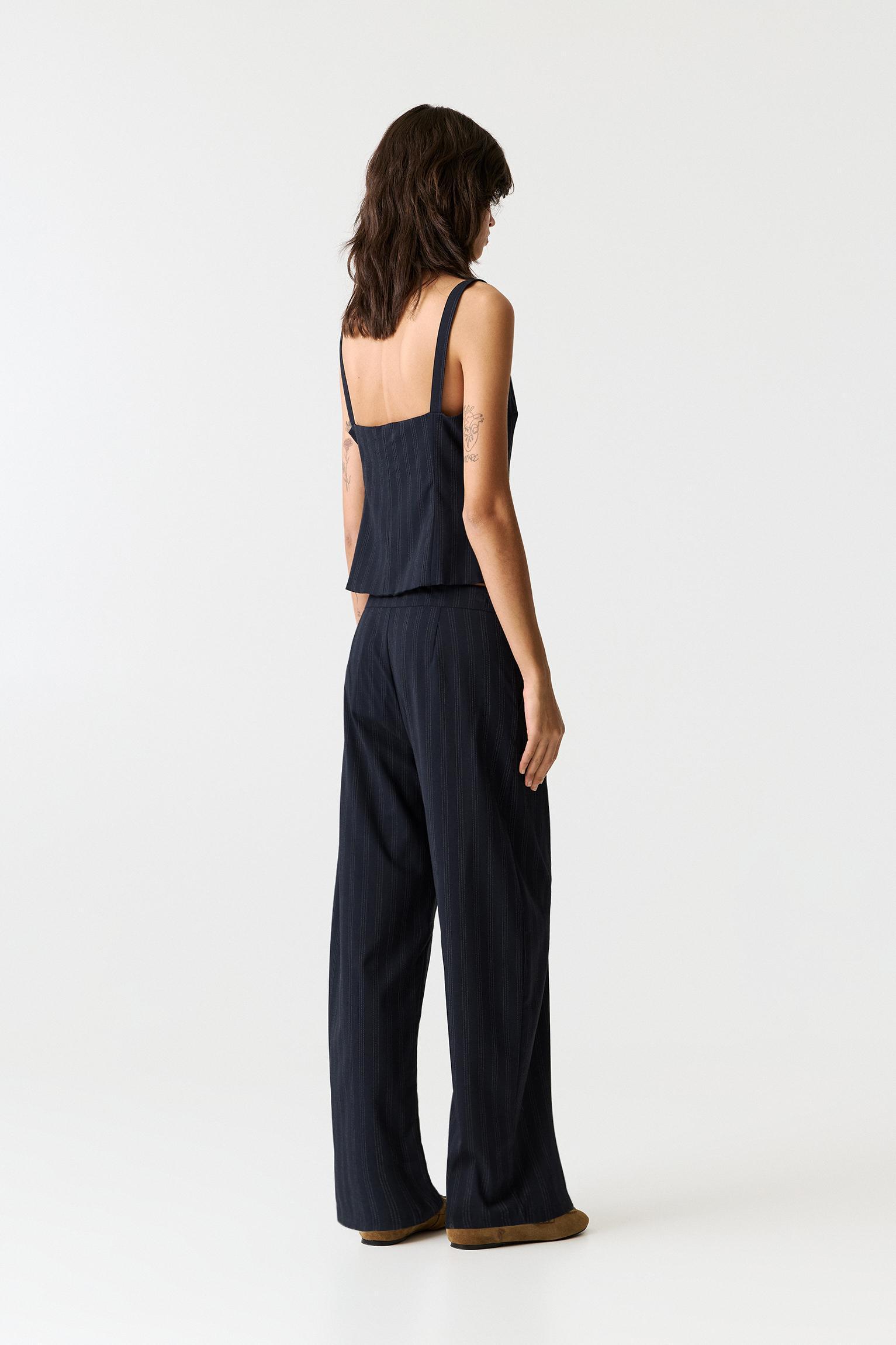 Striped vest Product Image