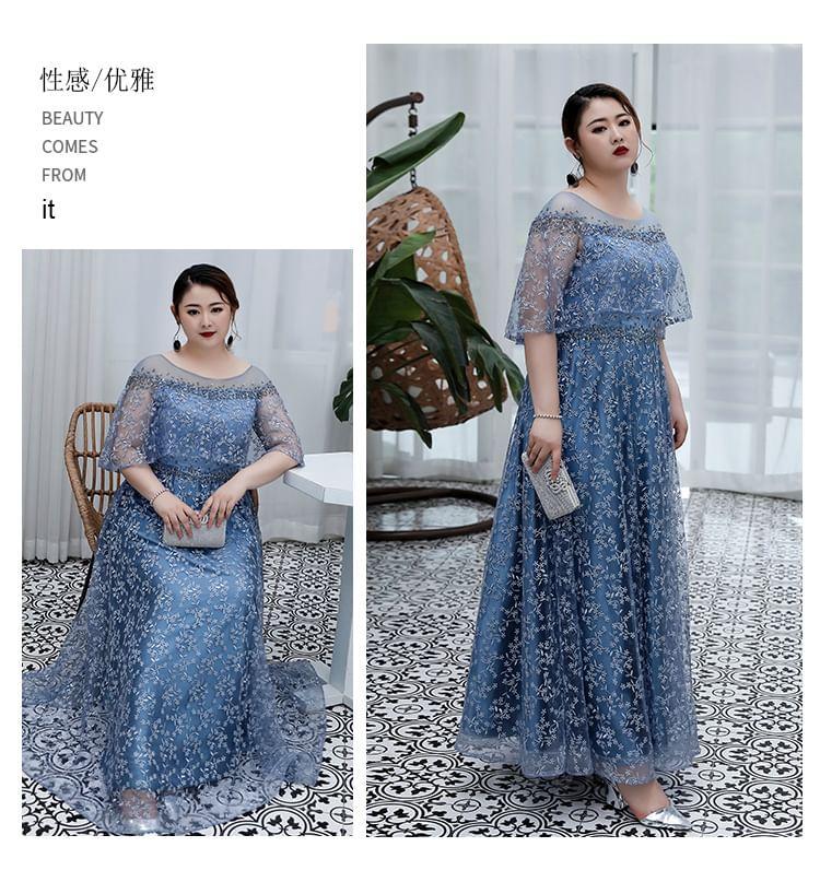 Plus Size Elbow-Sleeve Floral Mesh A-Line Evening Gown Product Image