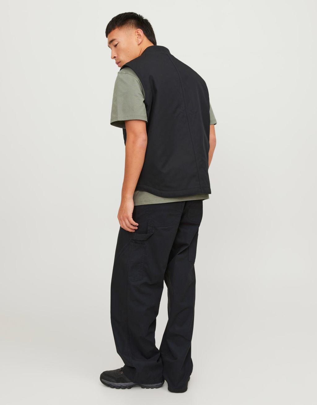 Jack & Jones wide fit carpenter pants in black Product Image