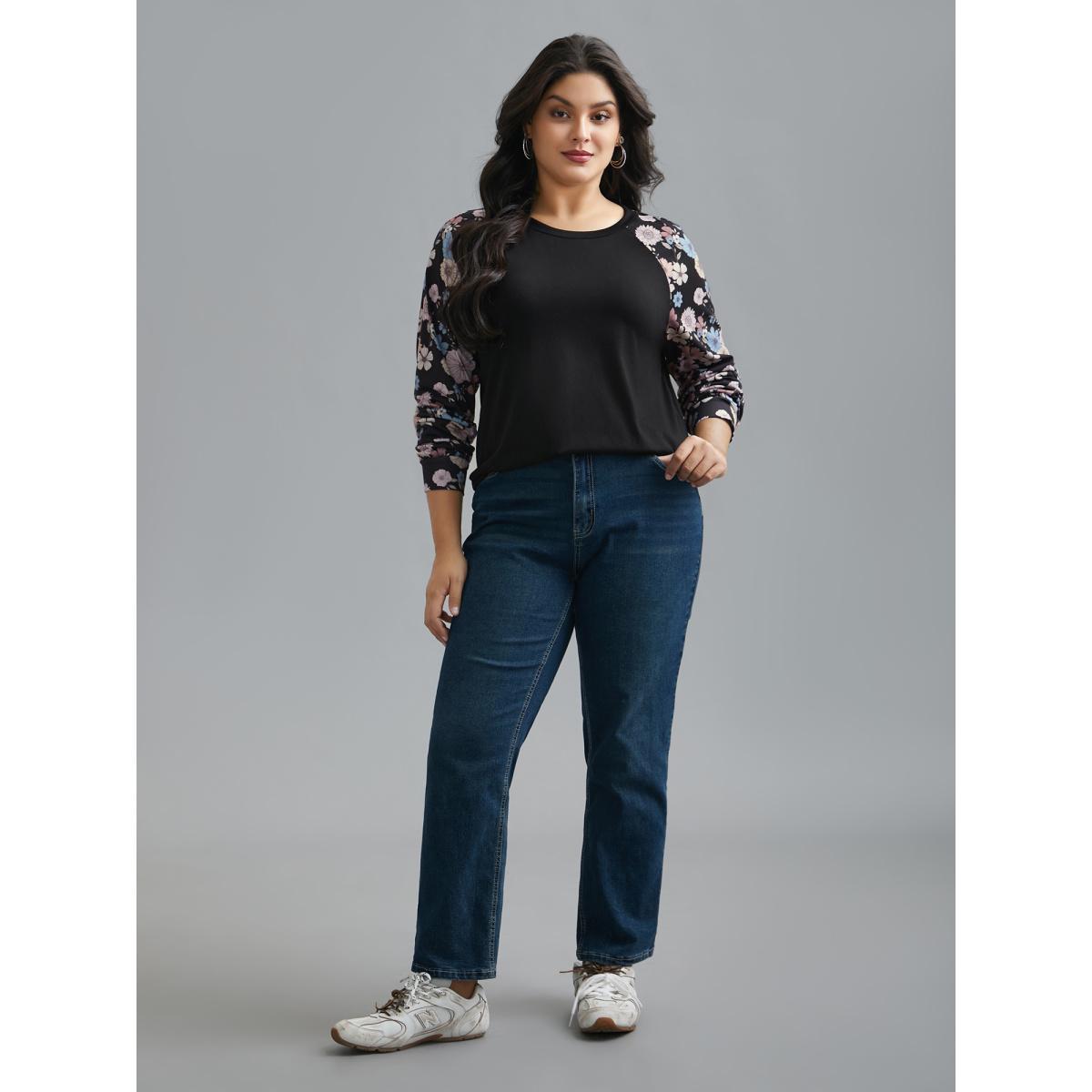 Plus Size Floral Raglan Sleeve Contrast Fabric T-Shirt Black Women Casual Contrast Natural Flowers Round Neck Everyday T-shirts BloomChic 28/5X Product Image