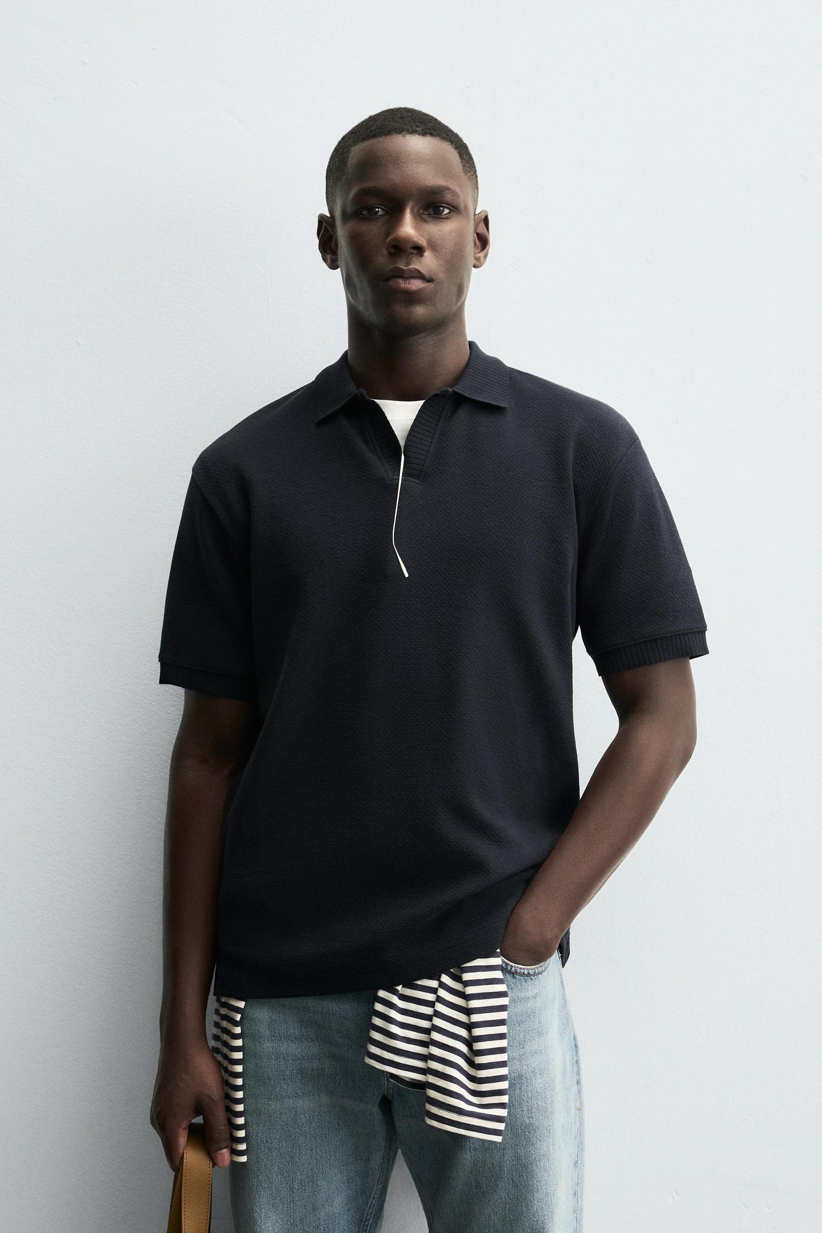 TEXTURED REGULAR FIT POLO SHIRT Product Image