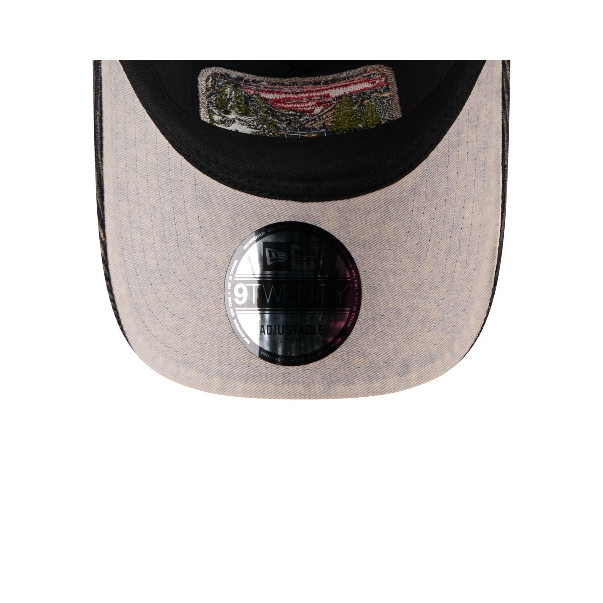 Detroit Red Wings Vintage Landscape 9TWENTY A-Frame Trucker Hat Male Product Image