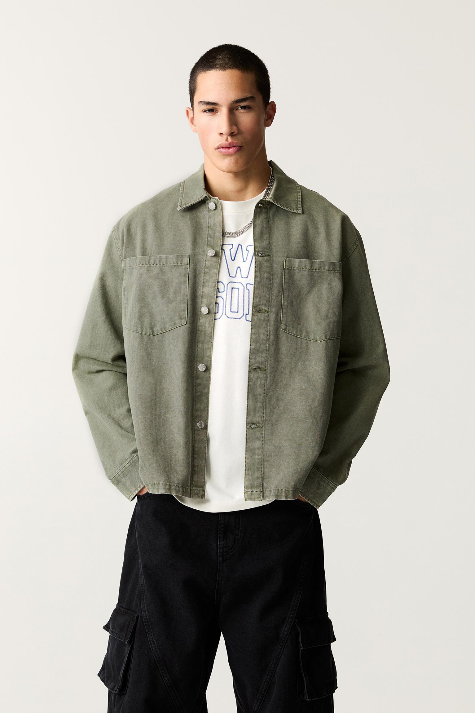 Shirt with front pockets Product Image