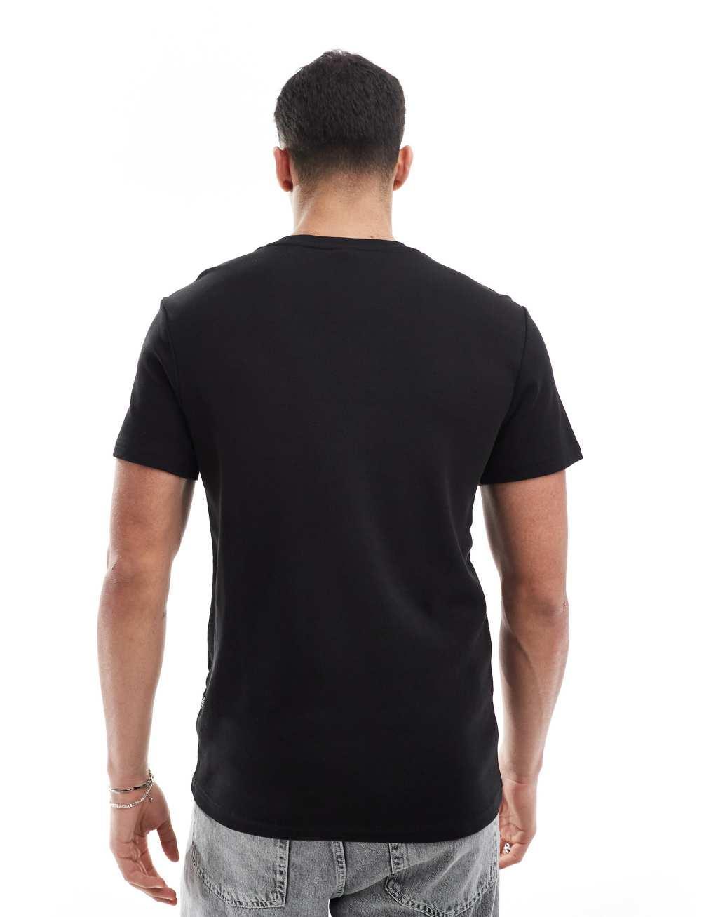 G-Star t-shirt in black with script logo print Product Image