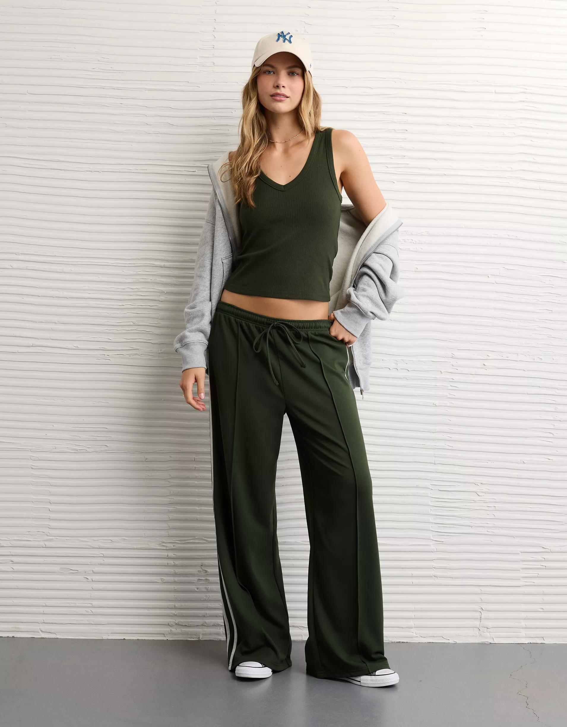 AE Deep V-Neck Tank Top Product Image