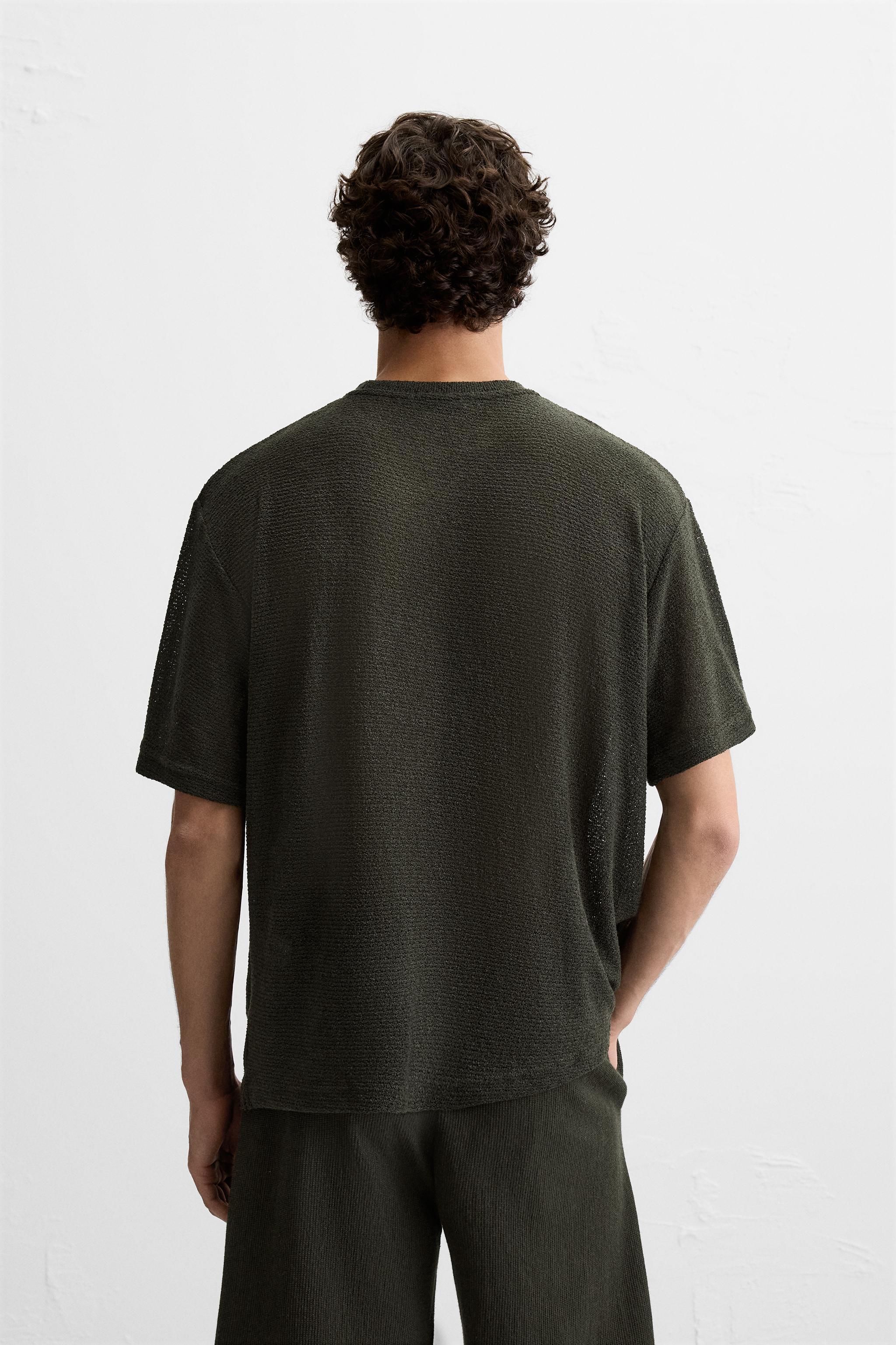 TEXTURED T-SHIRT Product Image