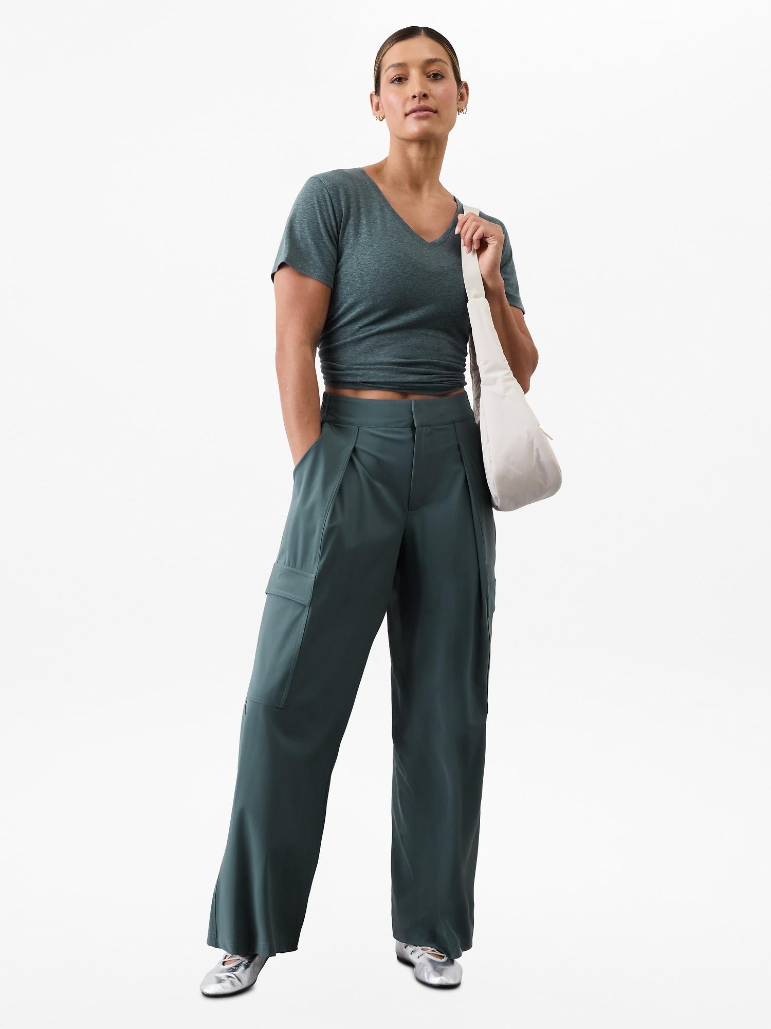 Getaway Linen Blend V-Neck Tee Product Image