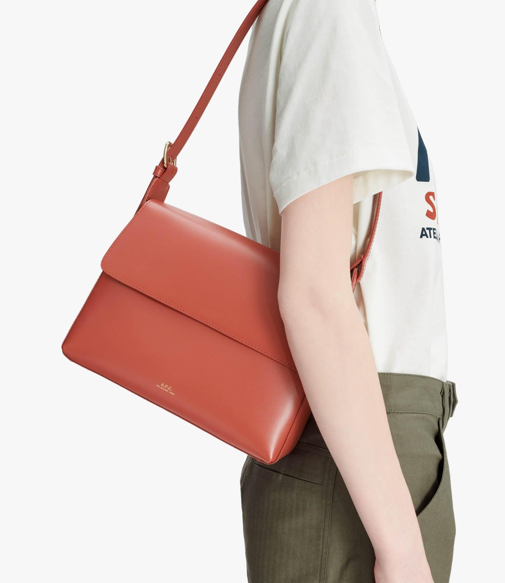 Virginie Flap bag Product Image