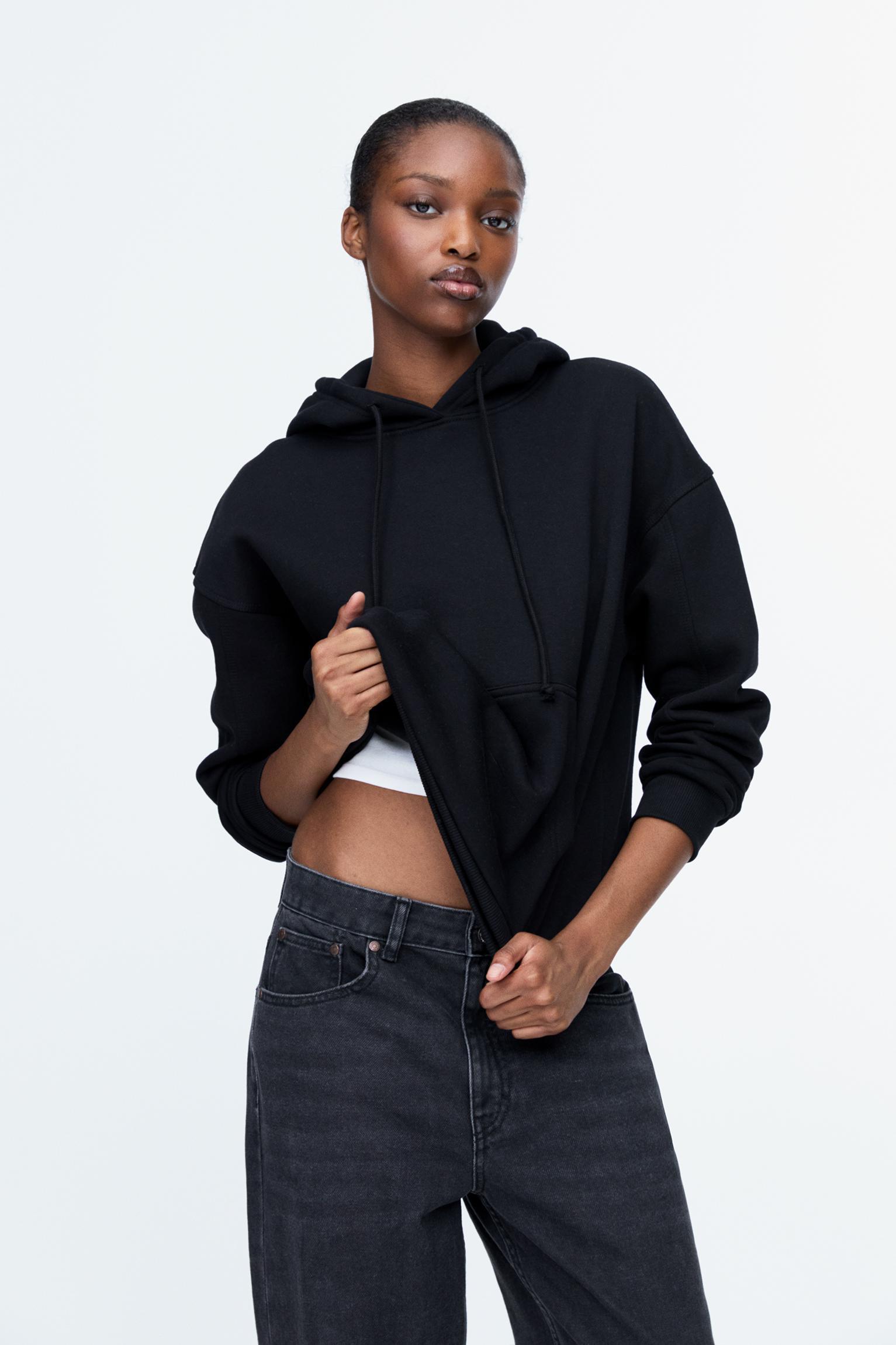 Basic hooded sweatshirt Product Image