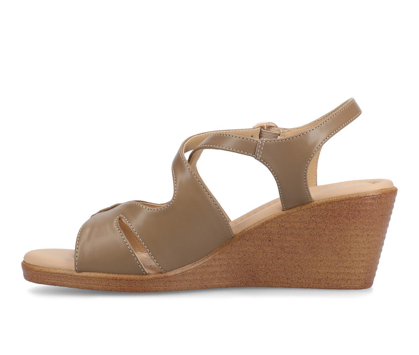 Women's Journee Collection Kedzie II Wedges Product Image
