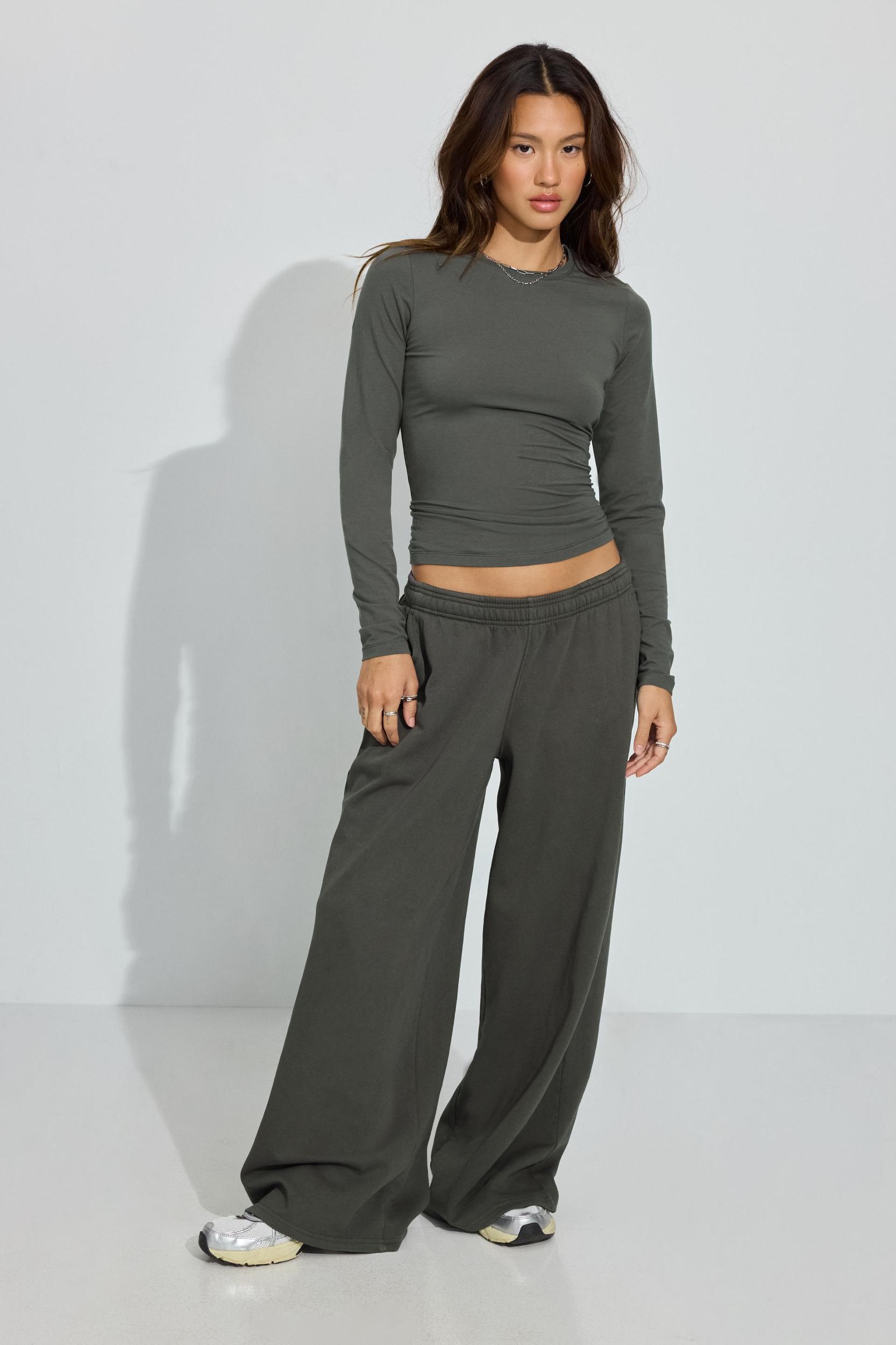 UltraFleece Straight Leg Sweatpants Product Image