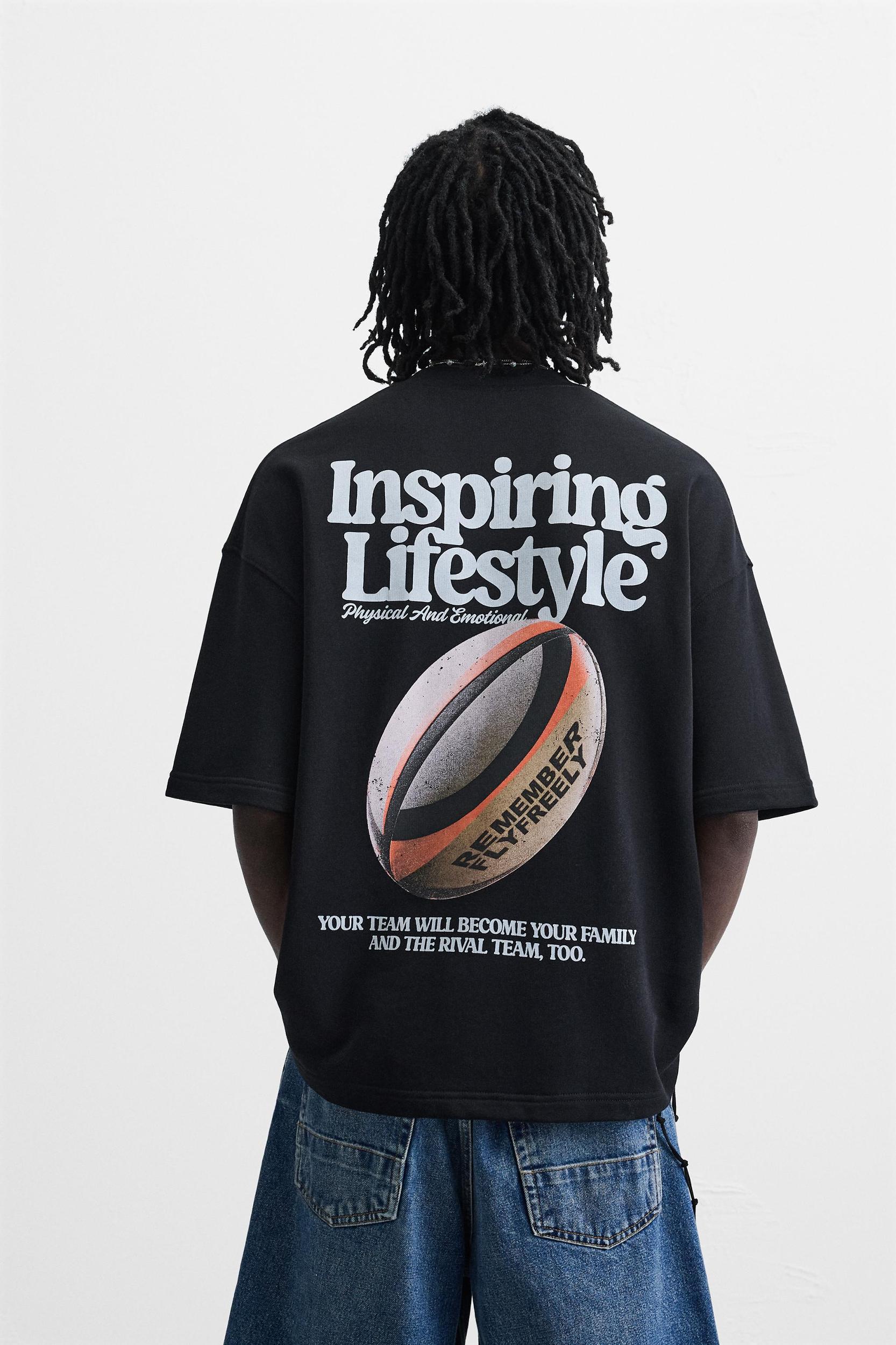 PRINTED GRAPHIC SWEATSHIRT Product Image