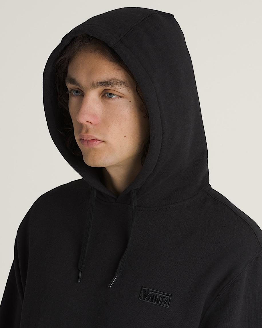 Core Basic Pullover Hoodie in Black| Vans US Product Image