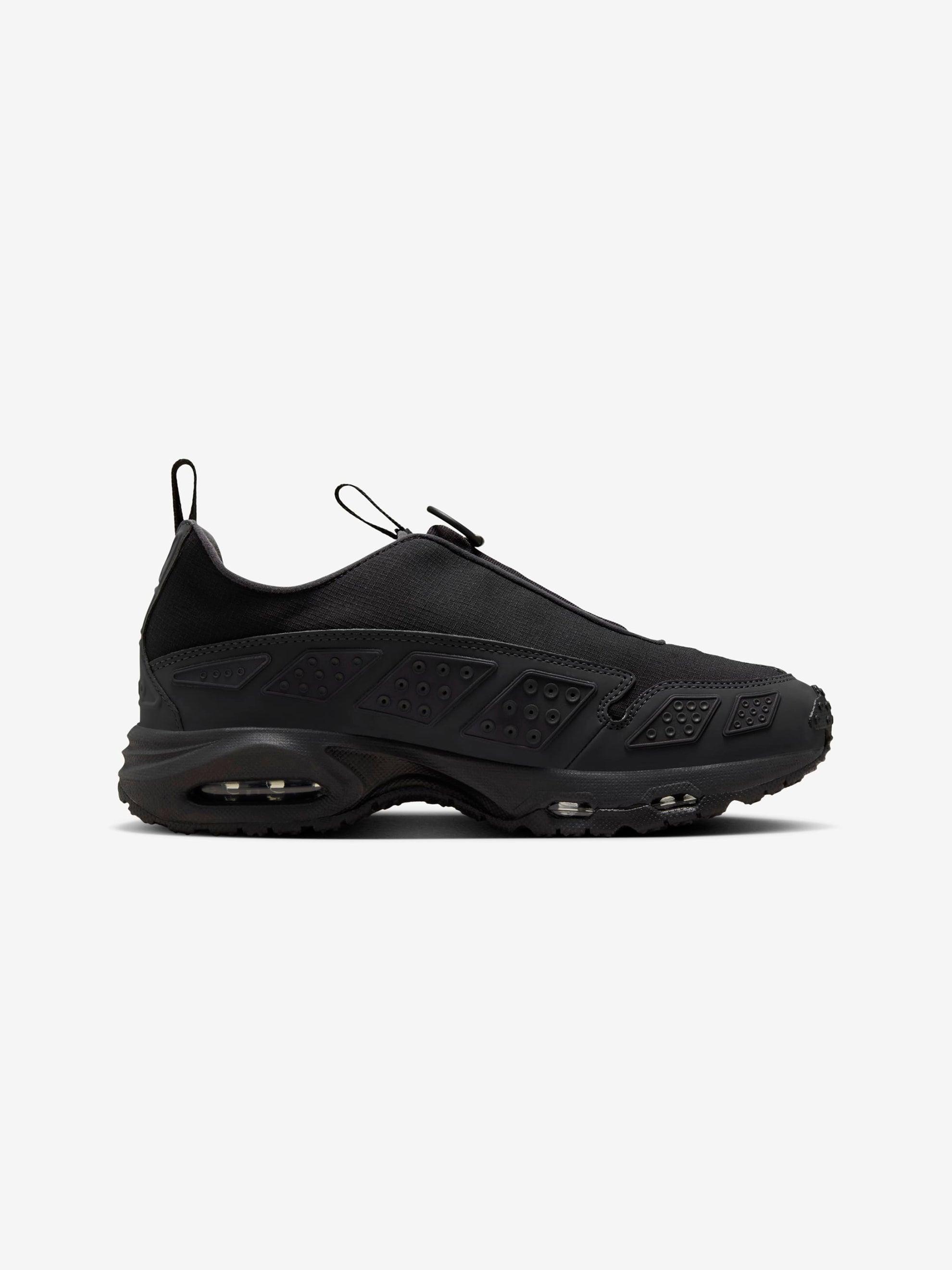 W NIKE AIR MAX SNDR GTX (BLACK/DK SMOKE GREY) Product Image