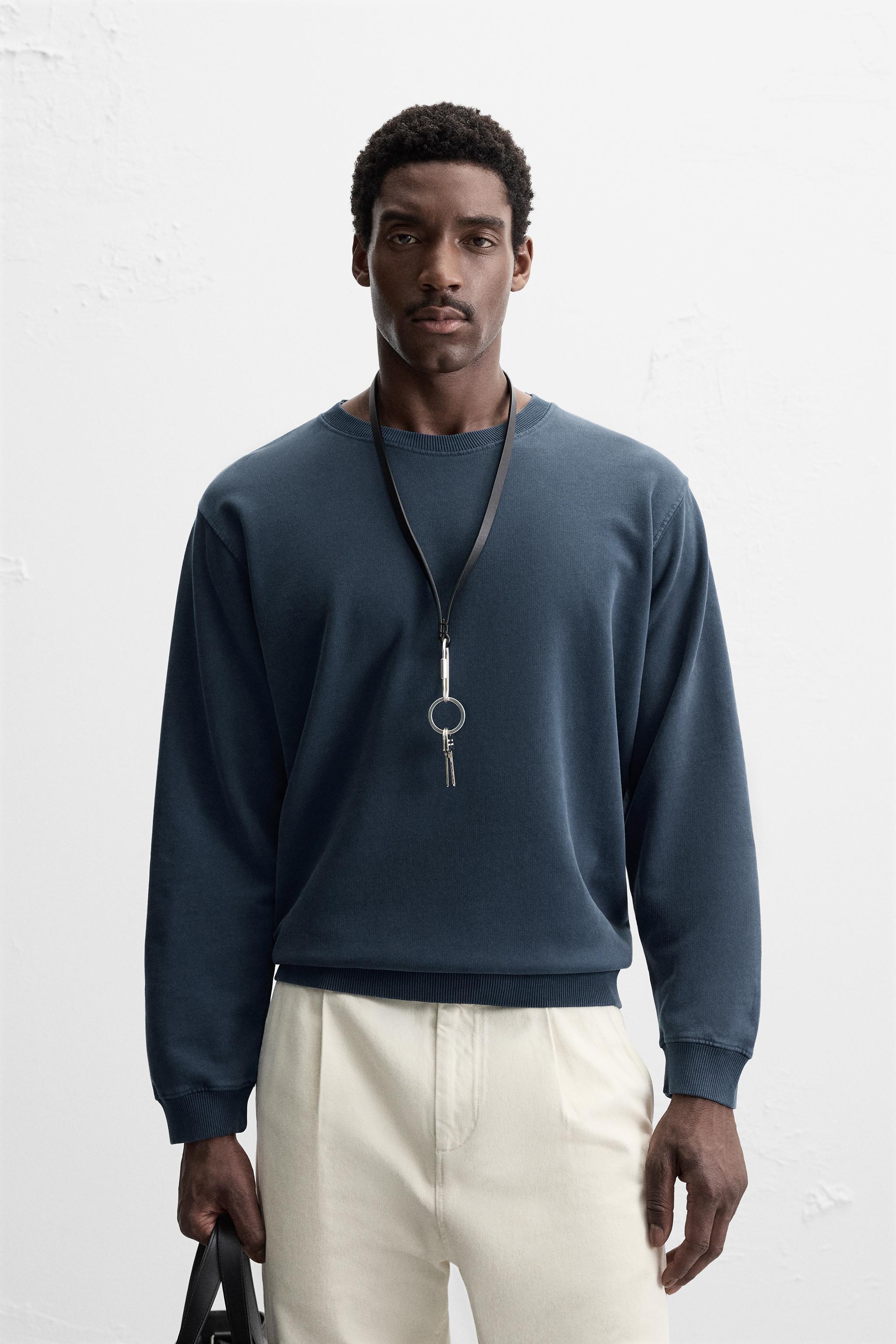 SOFT WASHED SWEATSHIRT Product Image