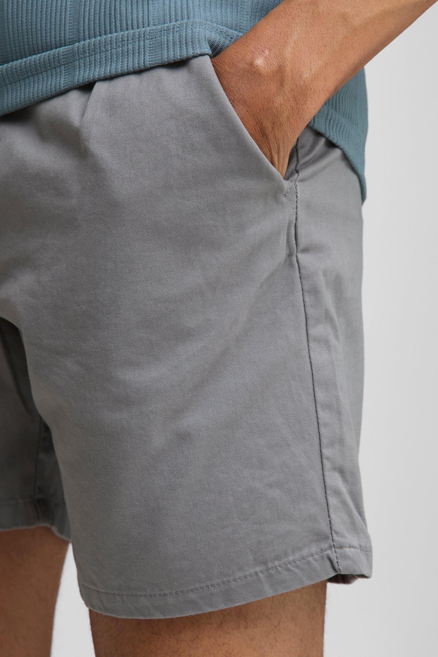 Relaxed Fit Chino Shorts in Grey | boohooMAN USA Product Image