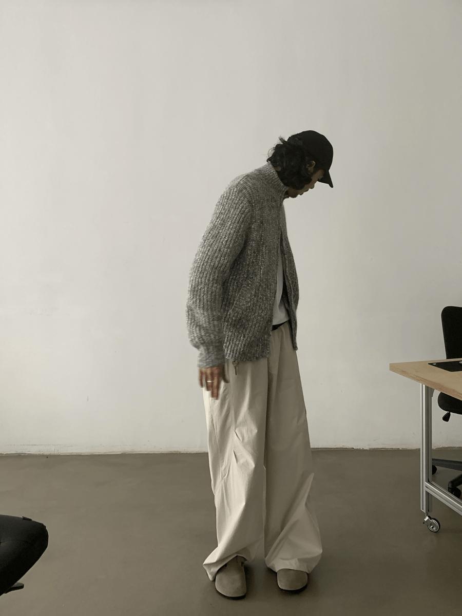 RT No. 18757 SILHOUETTE MACHETE STRAIGHT PANTS Product Image