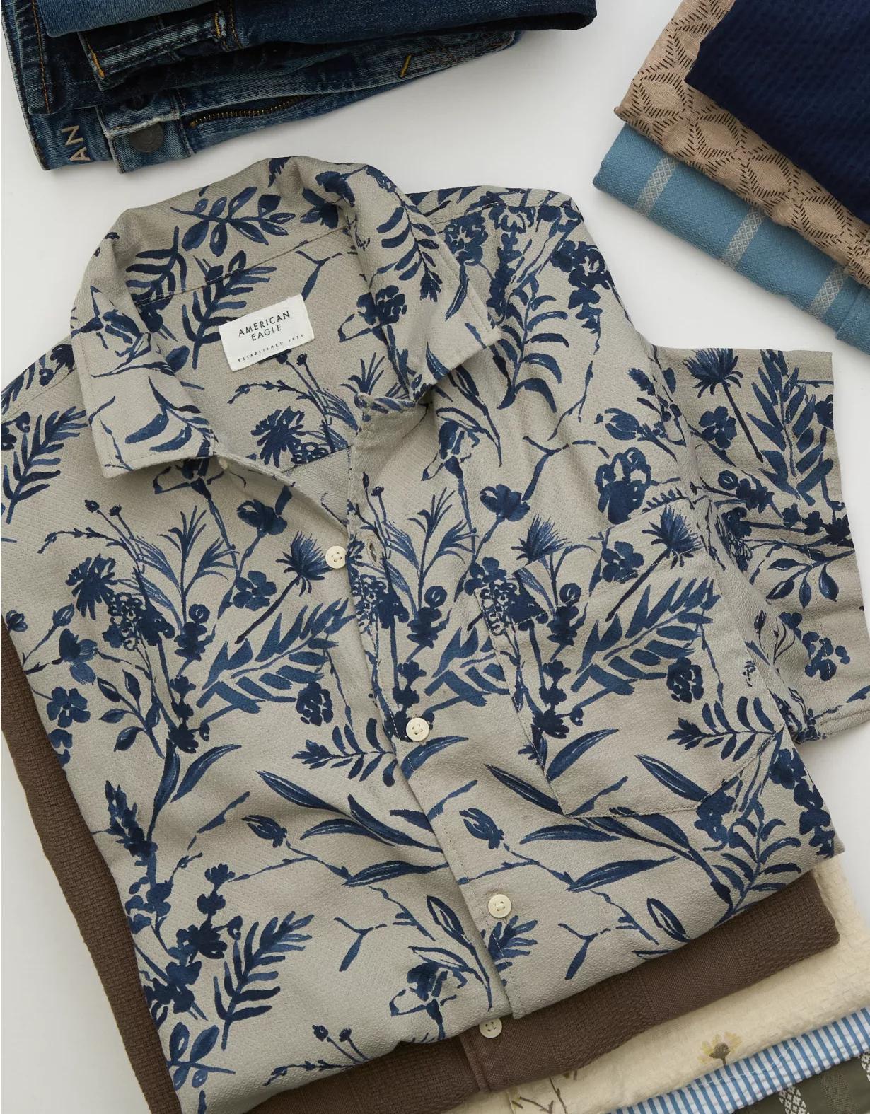 AE Poolside Floral Button-Up Shirt Product Image
