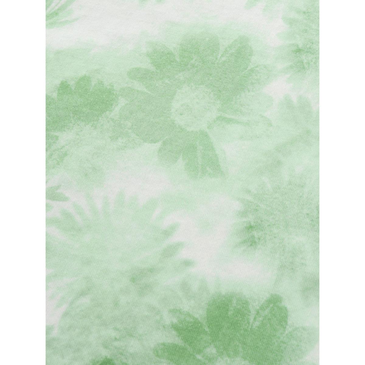 Plus Size Tie Dye Flowers Round Neck Raglan Sleeve T-shirt Green Women Casual Contrast Natural Flowers Round Neck Everyday T-shirts BloomChic 10/M Product Image