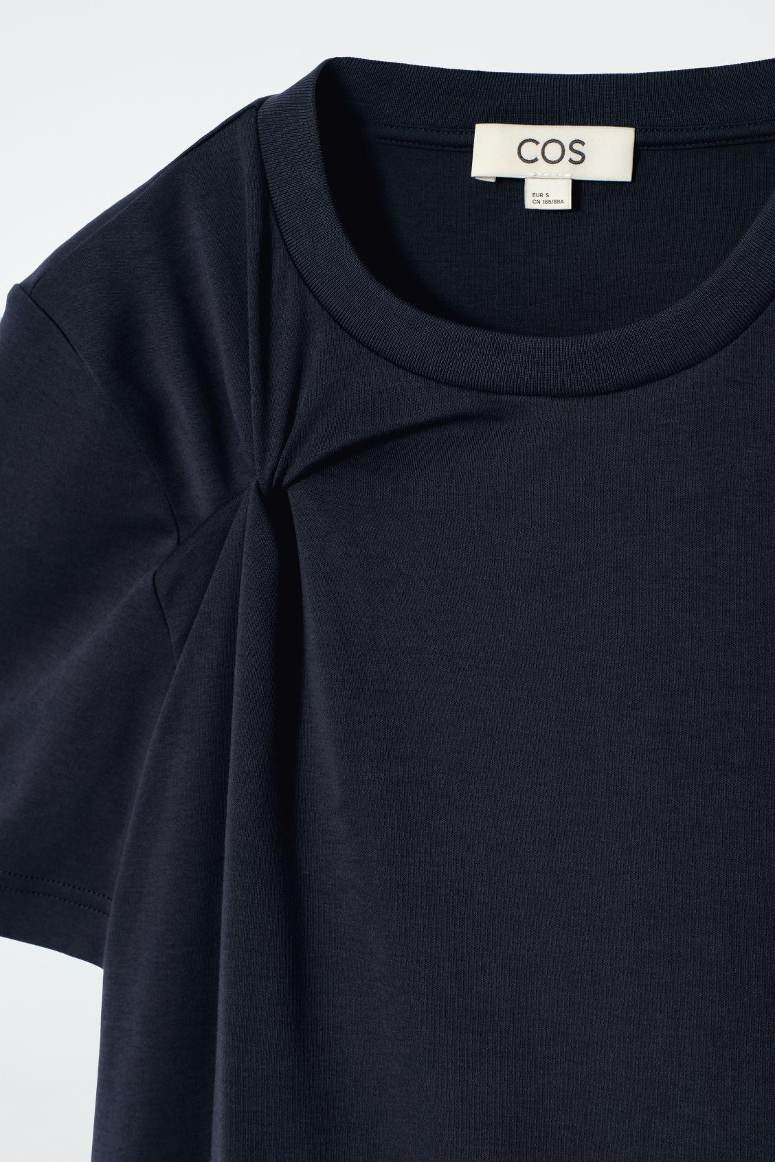 KNOT-DETAIL T-SHIRT Product Image