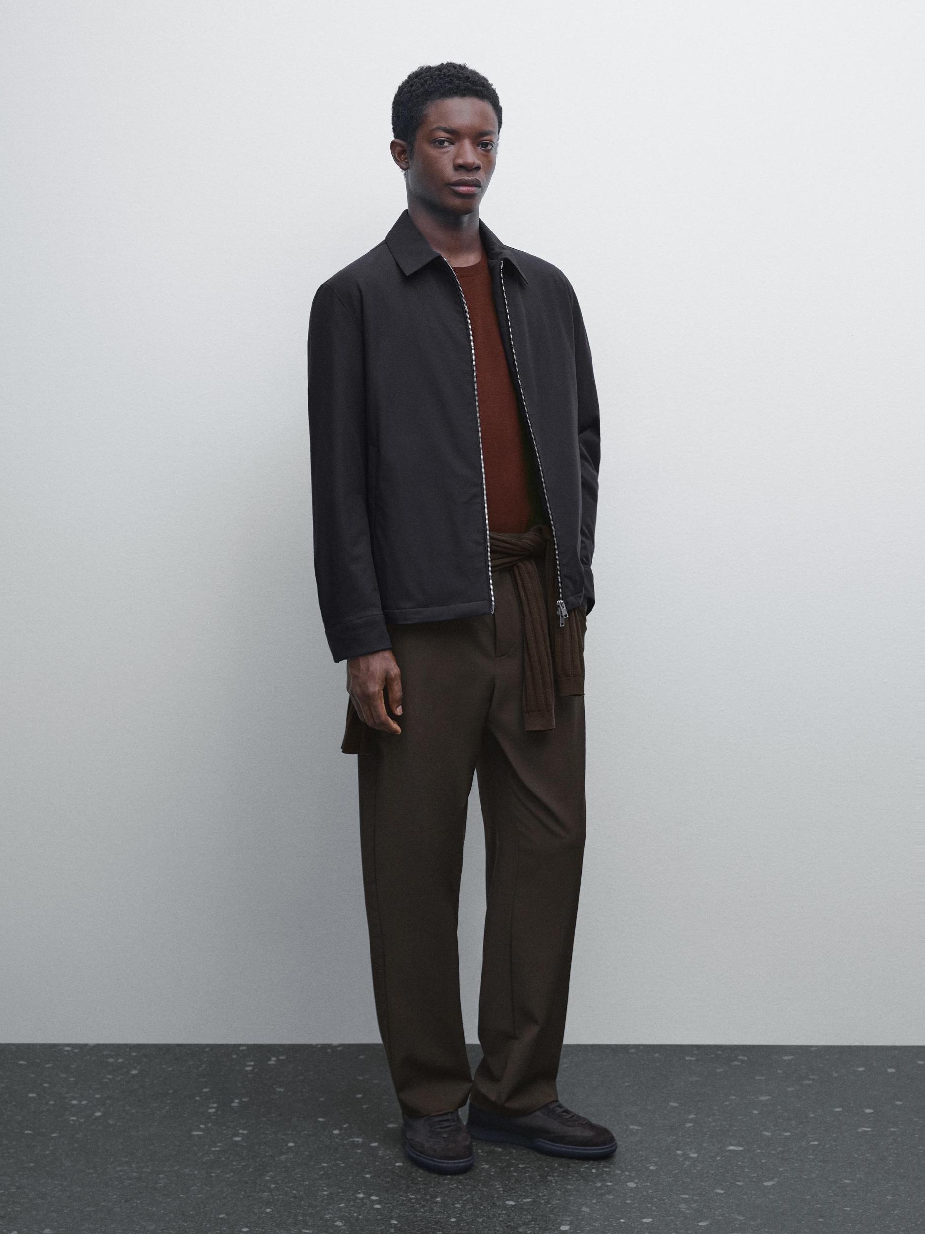 Lightweight water-repellent jacket Product Image